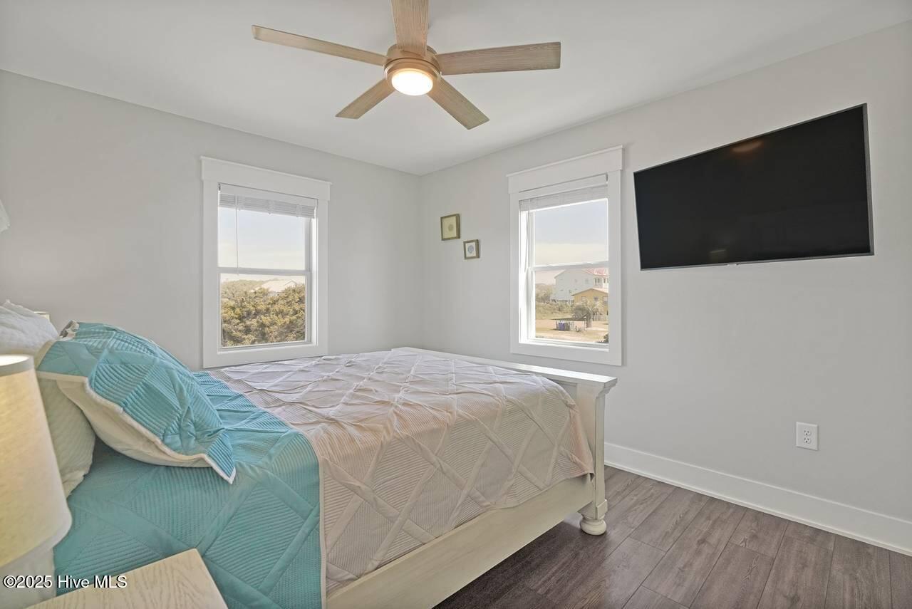 100484000 | Photo 27