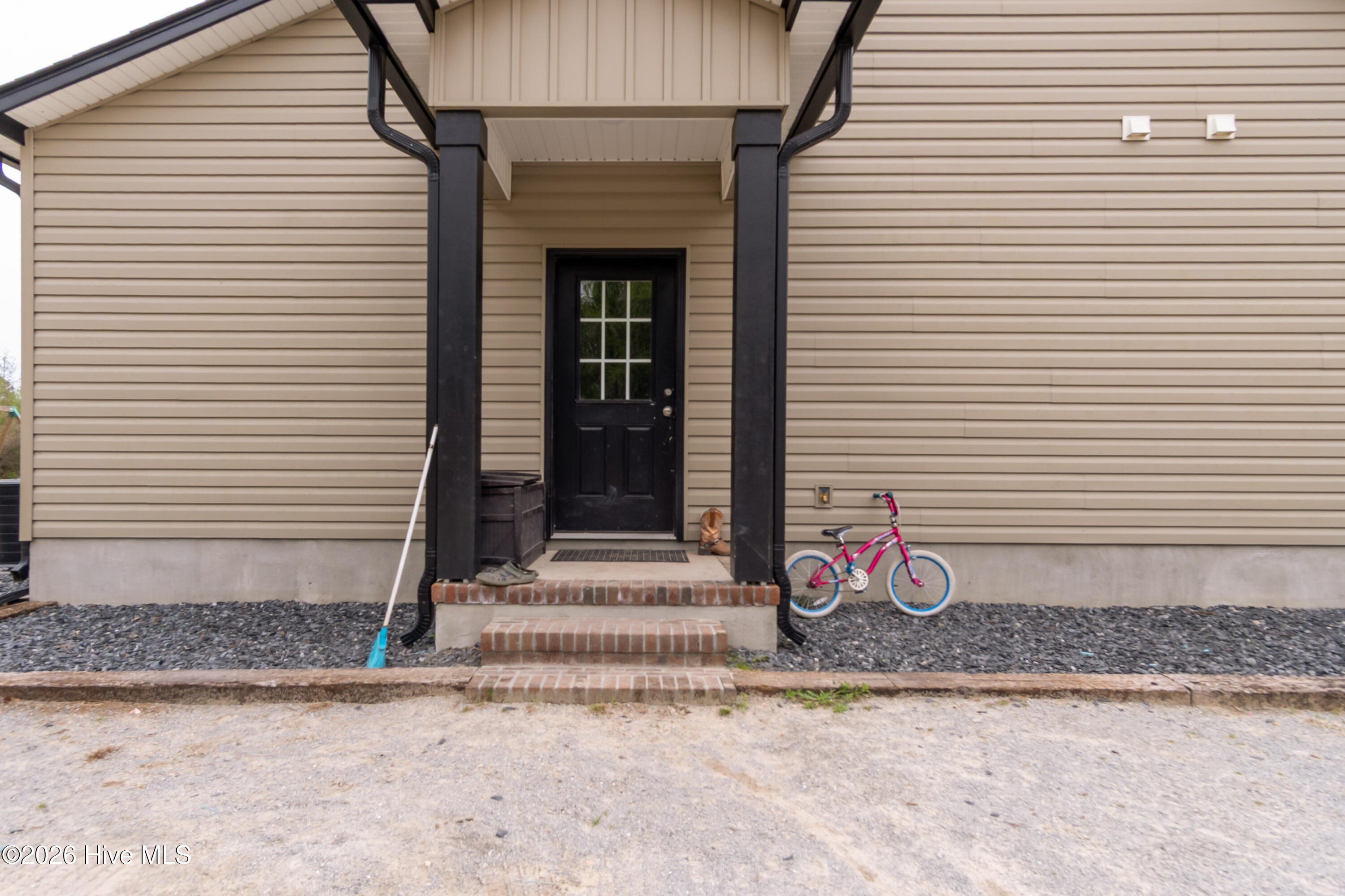 1560 White Oak River Road,Maysville