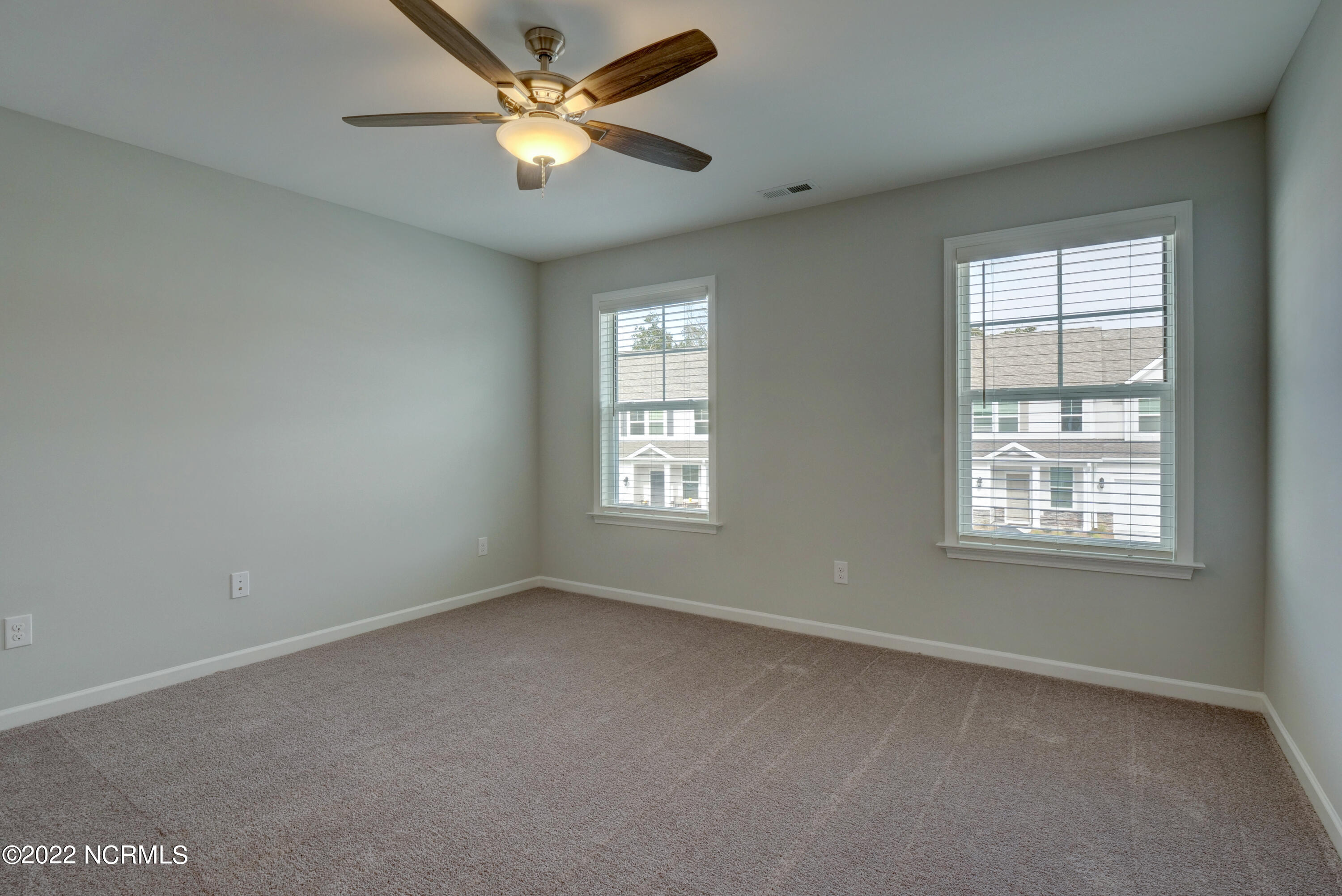 100528514 | Photo 15