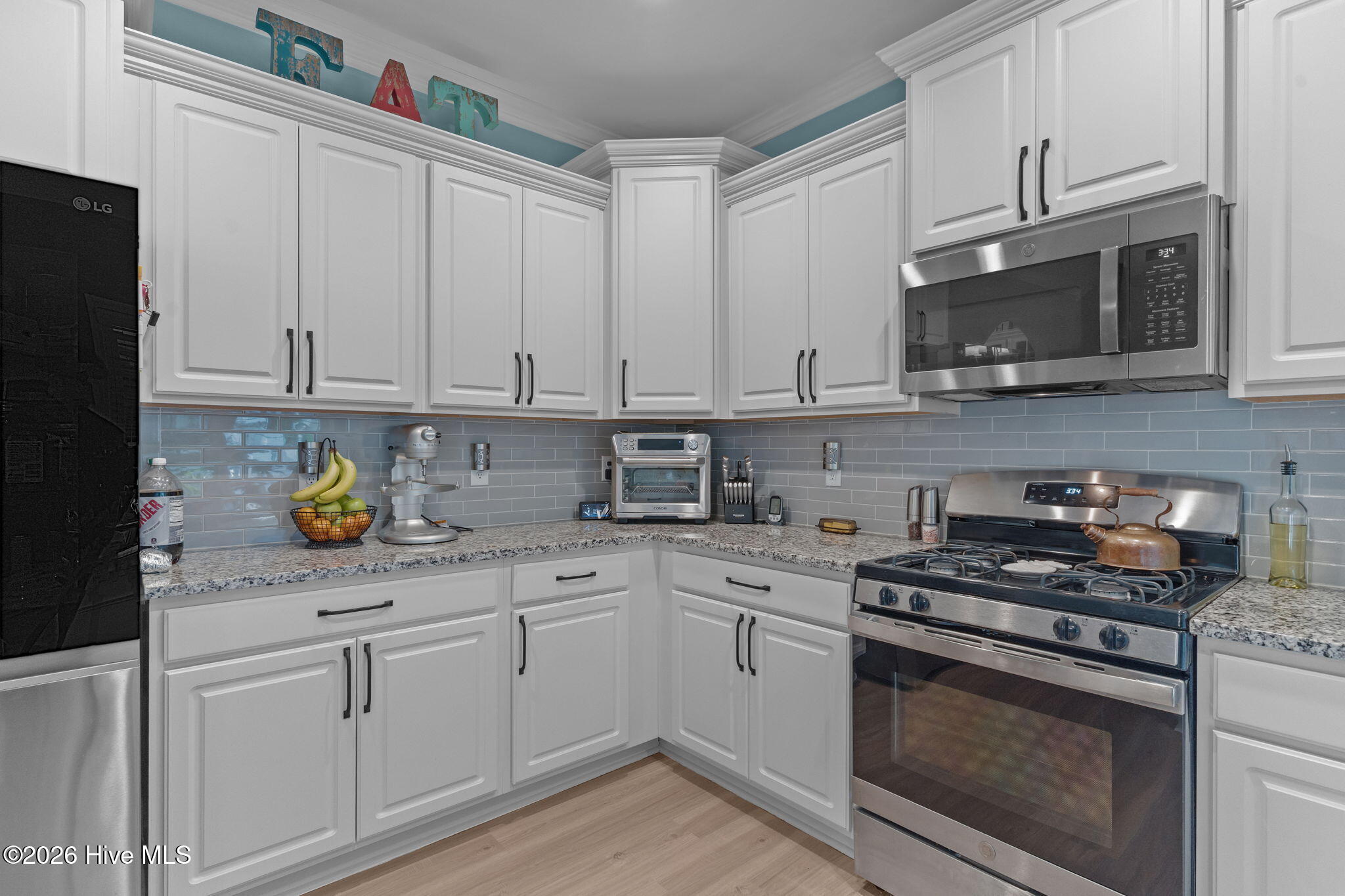 100550760 | Photo 11