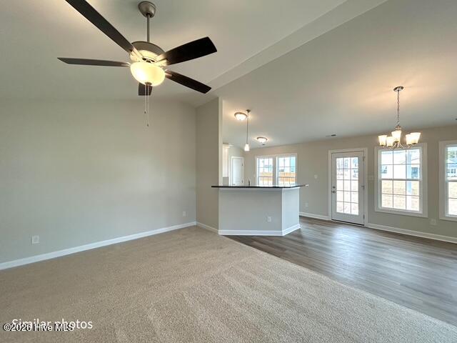 100560843 | Photo 20