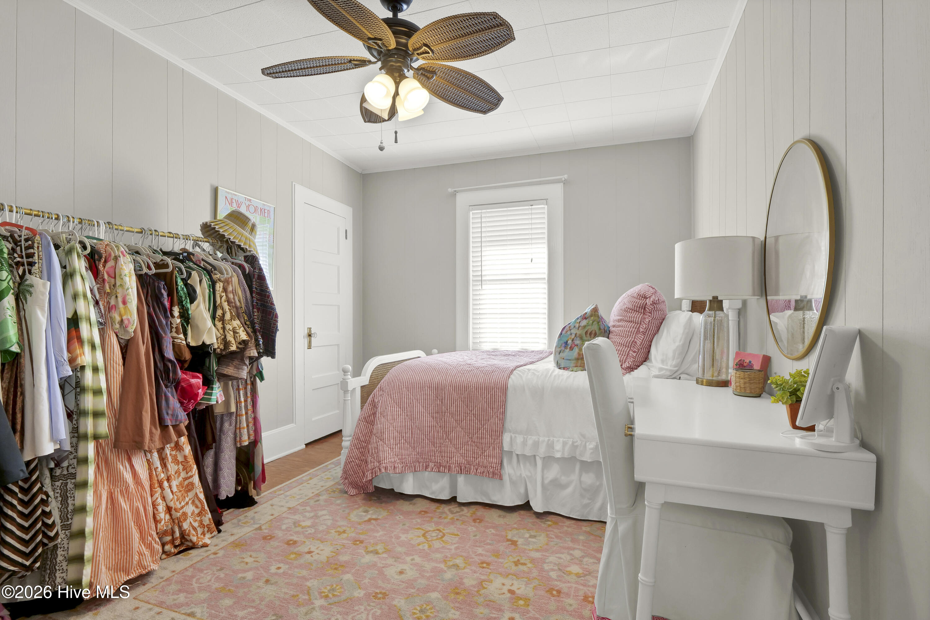 100549449 | Photo 19