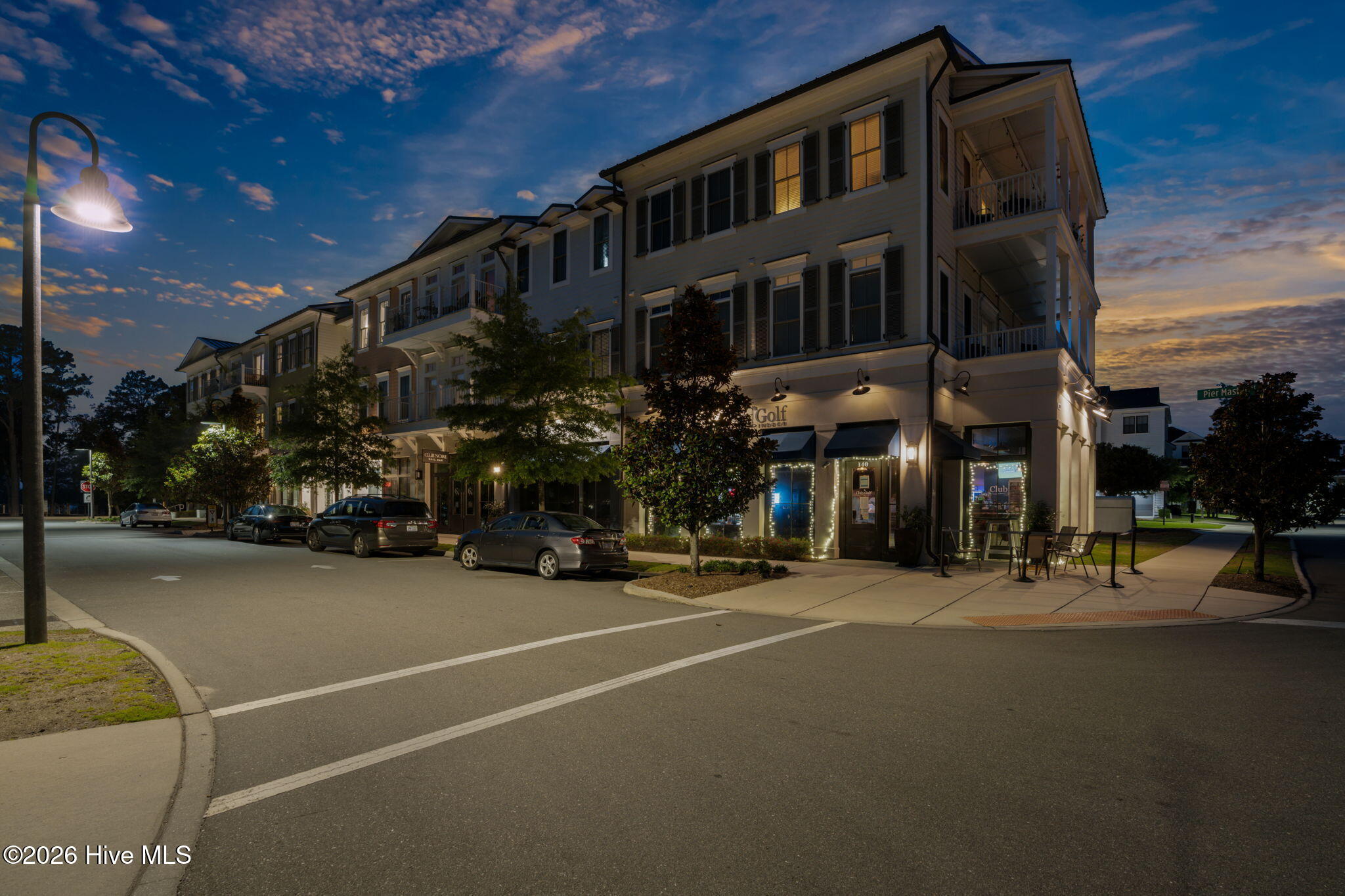 100561271 | Photo 67