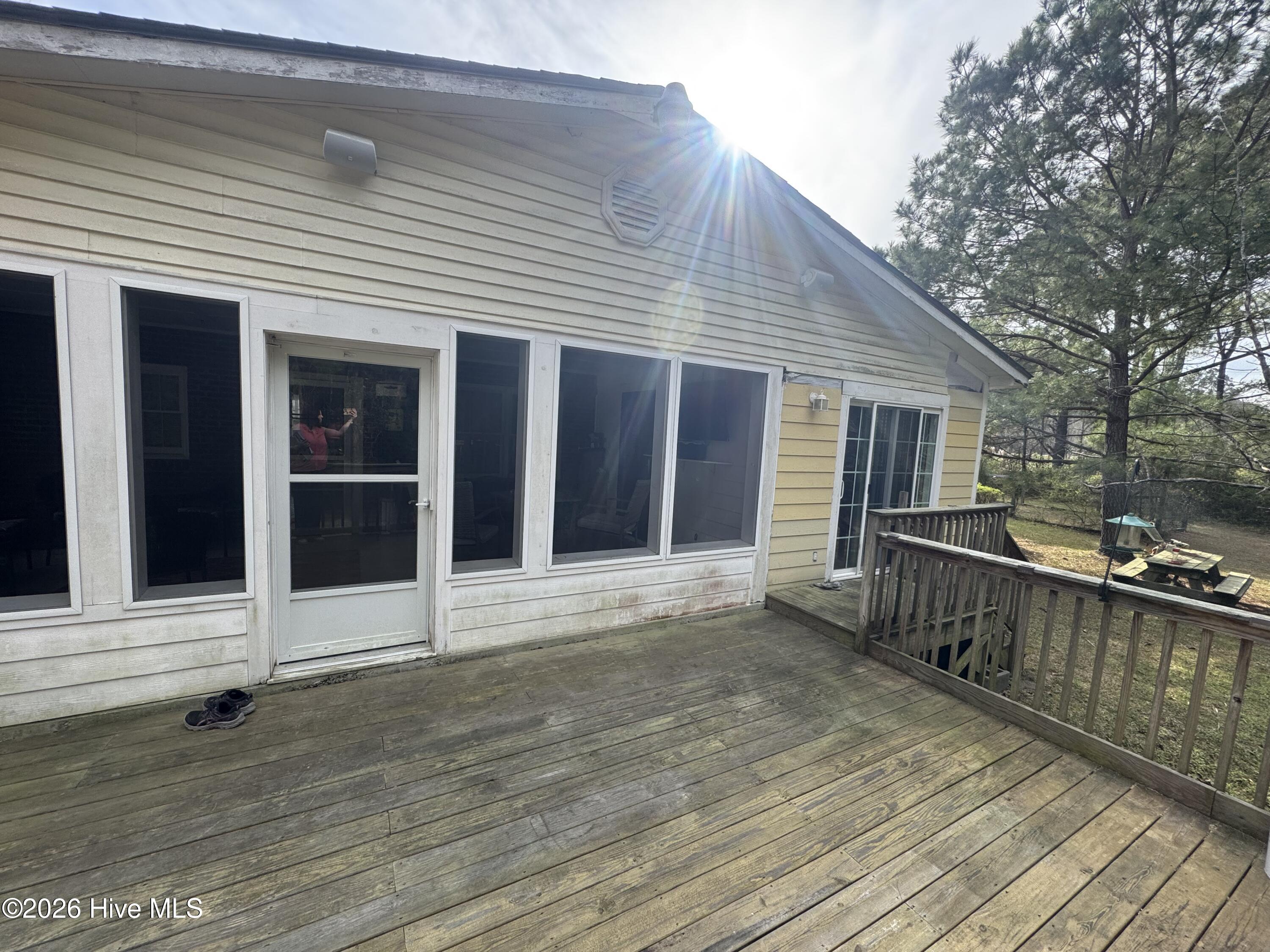 100561896 | Photo 10