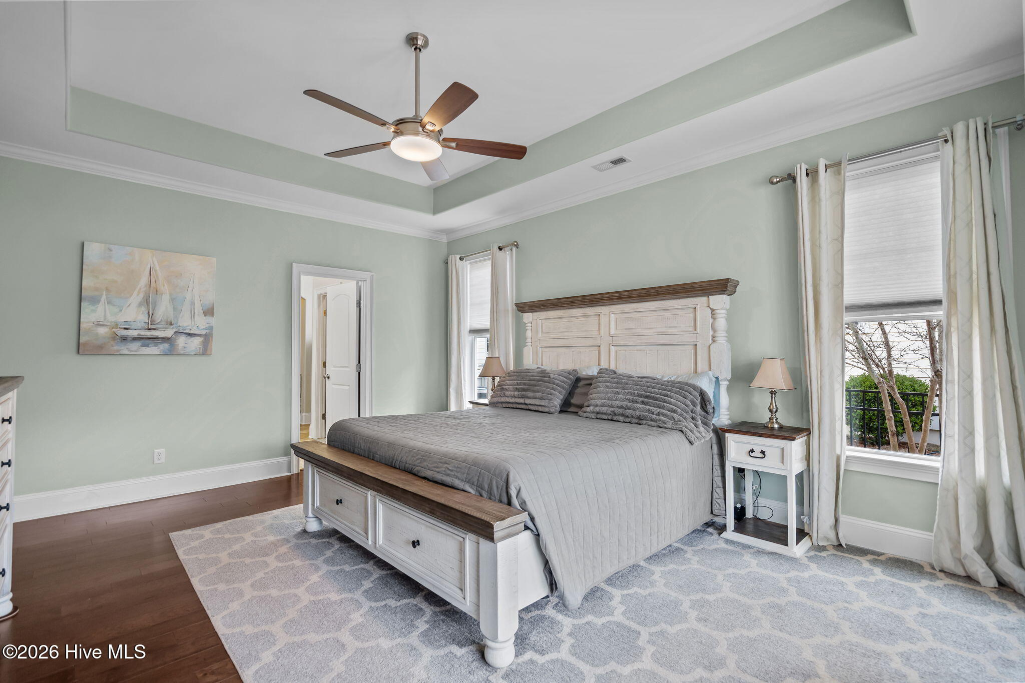 100564215 | Photo 27