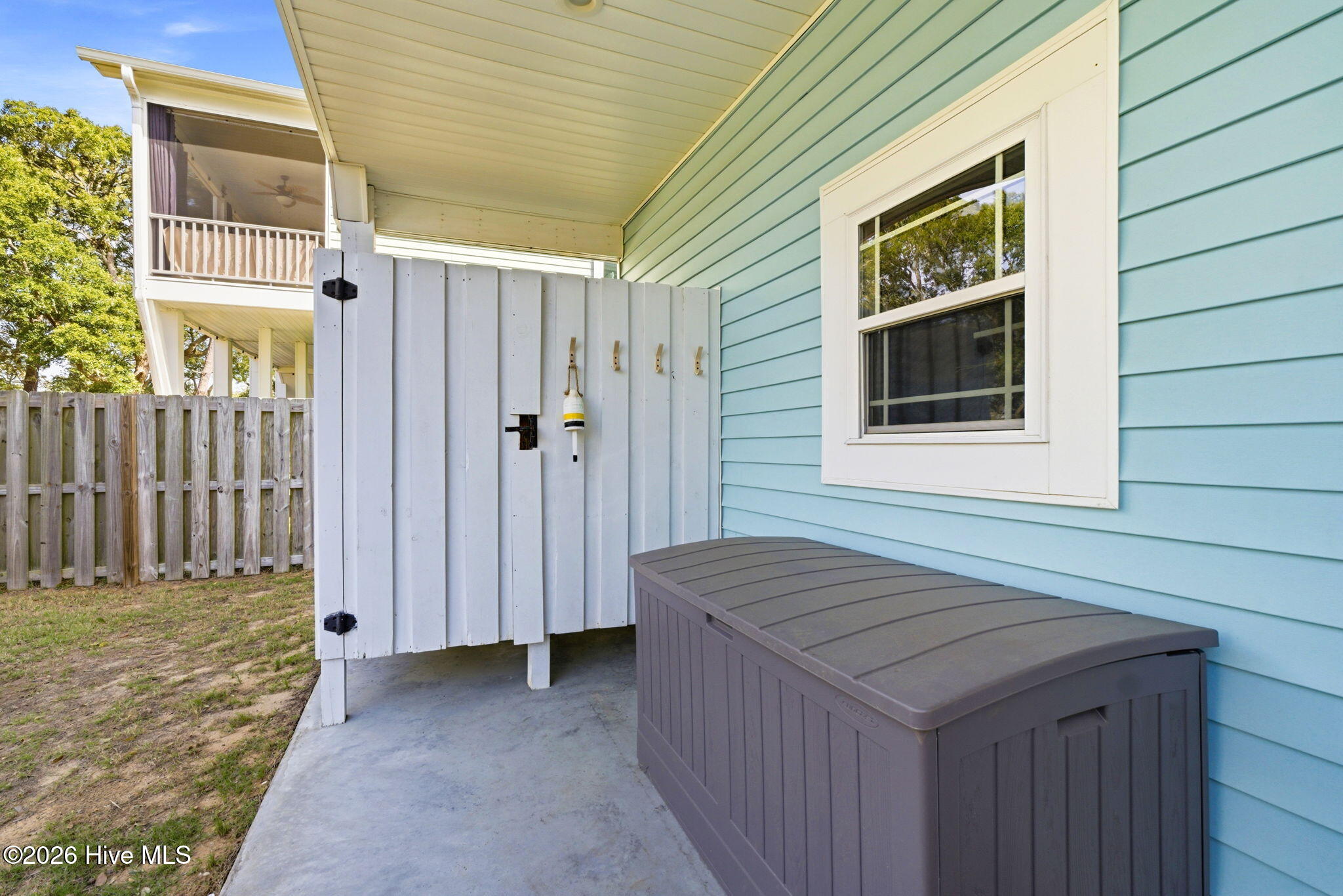 100561485 | Photo 36