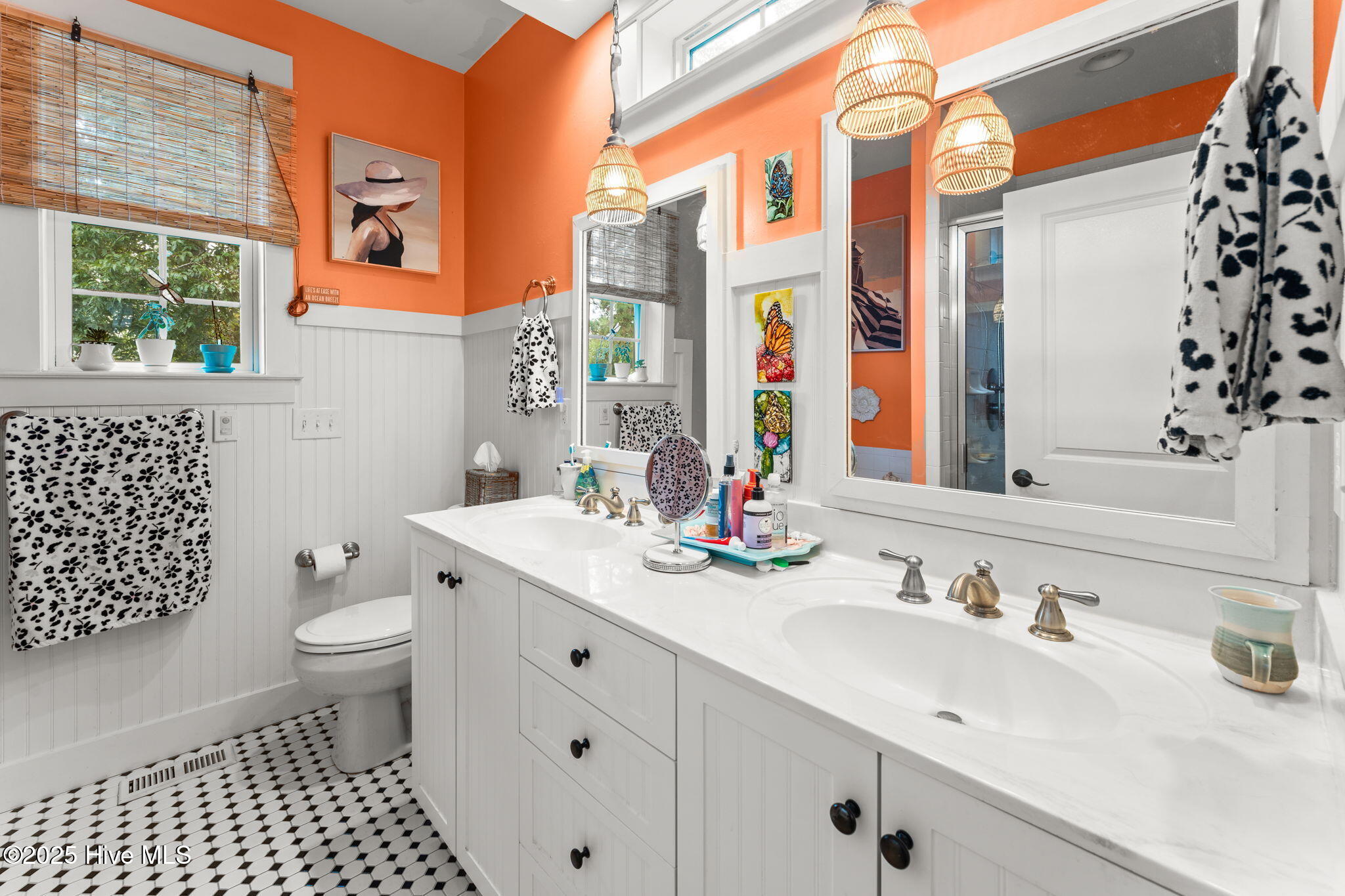 100534580 | Photo 21