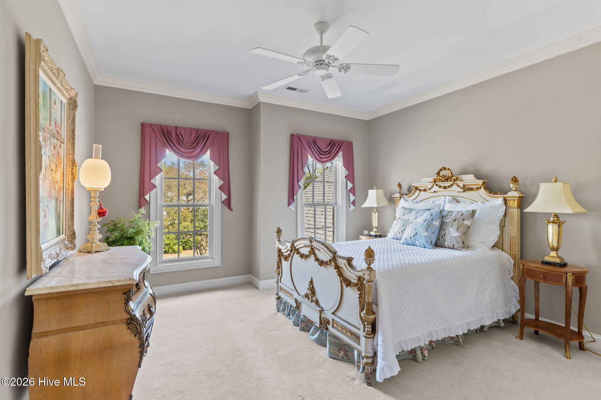 100564418 | Photo 35