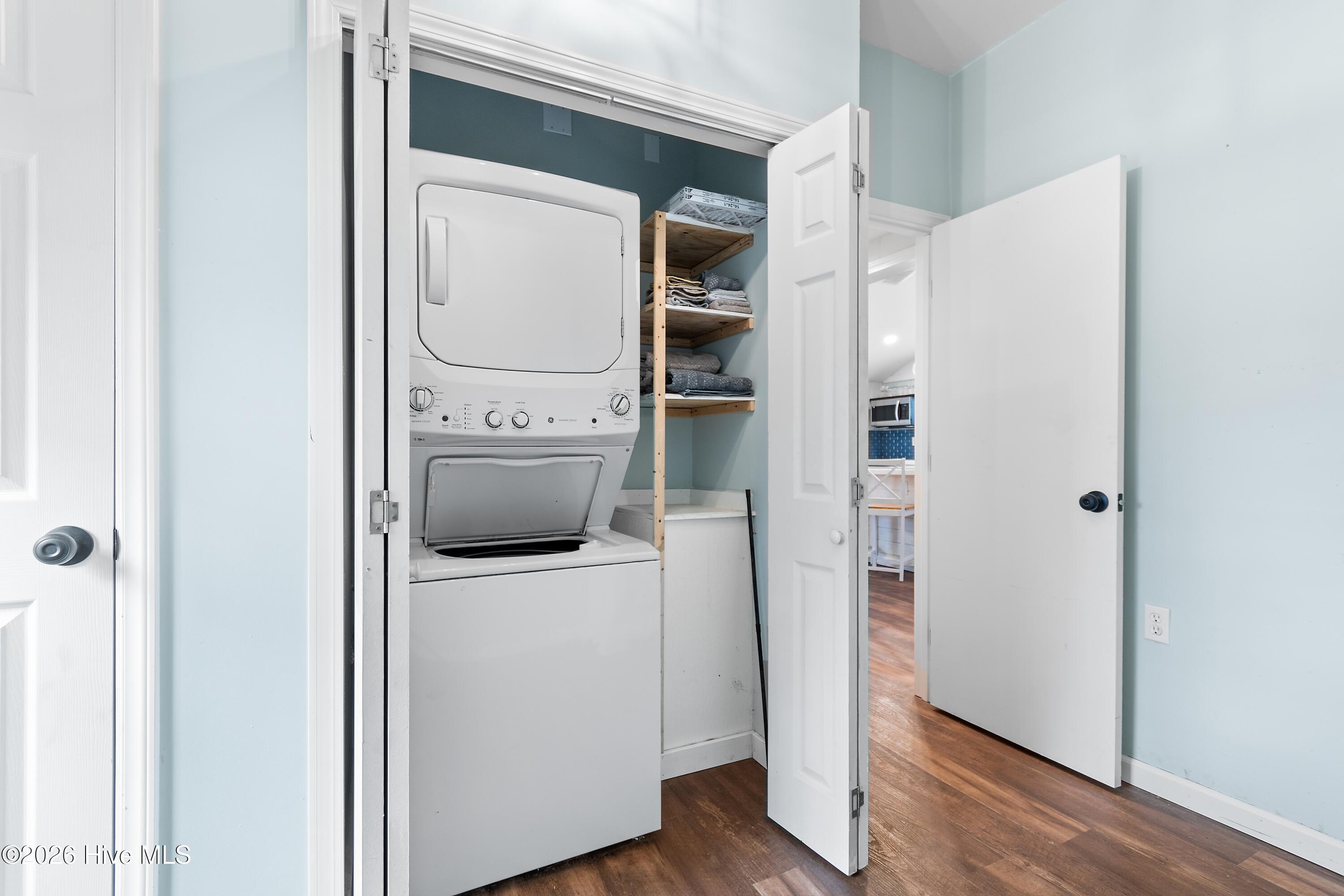 100553735 | Photo 20