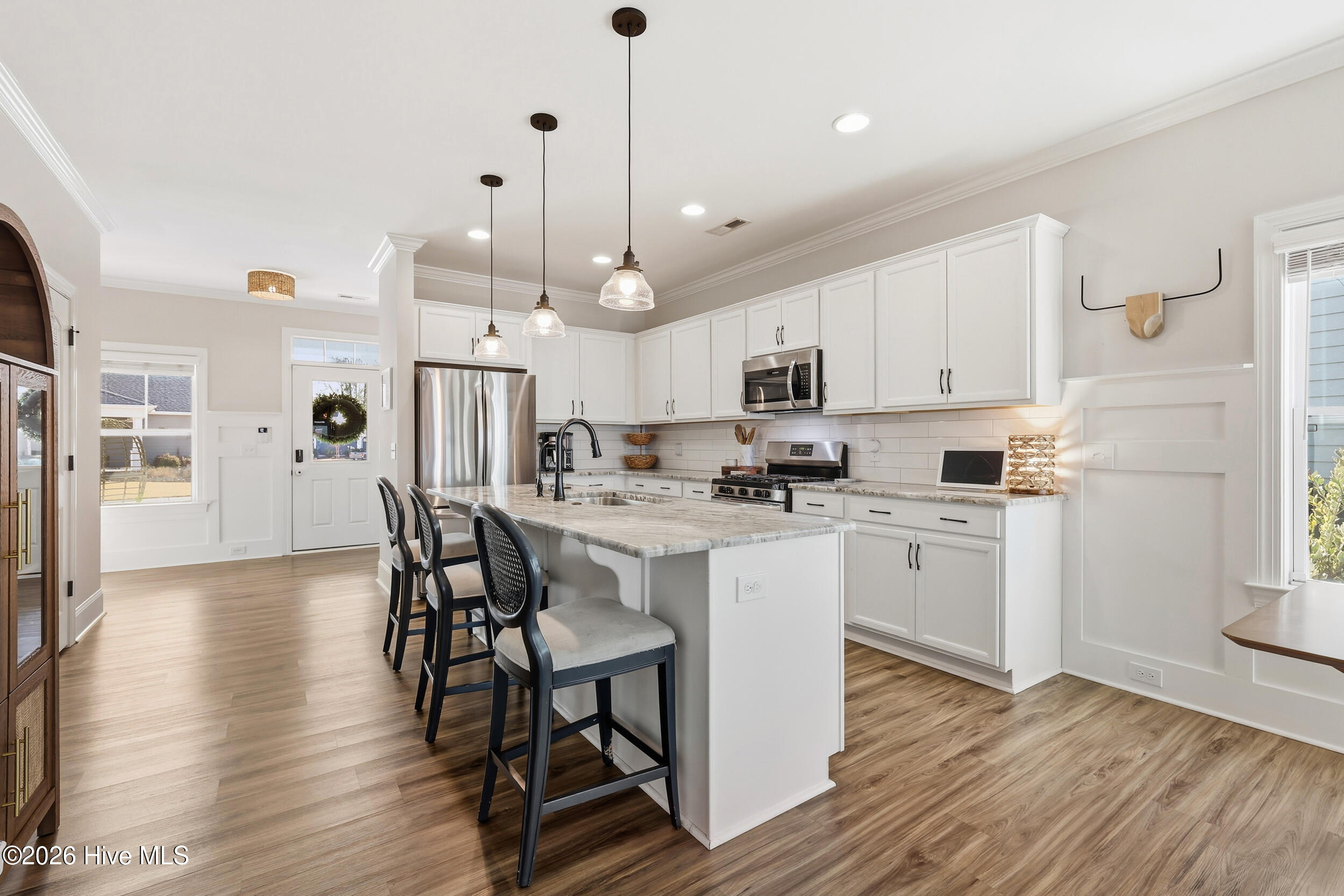 100545228 | Photo 18