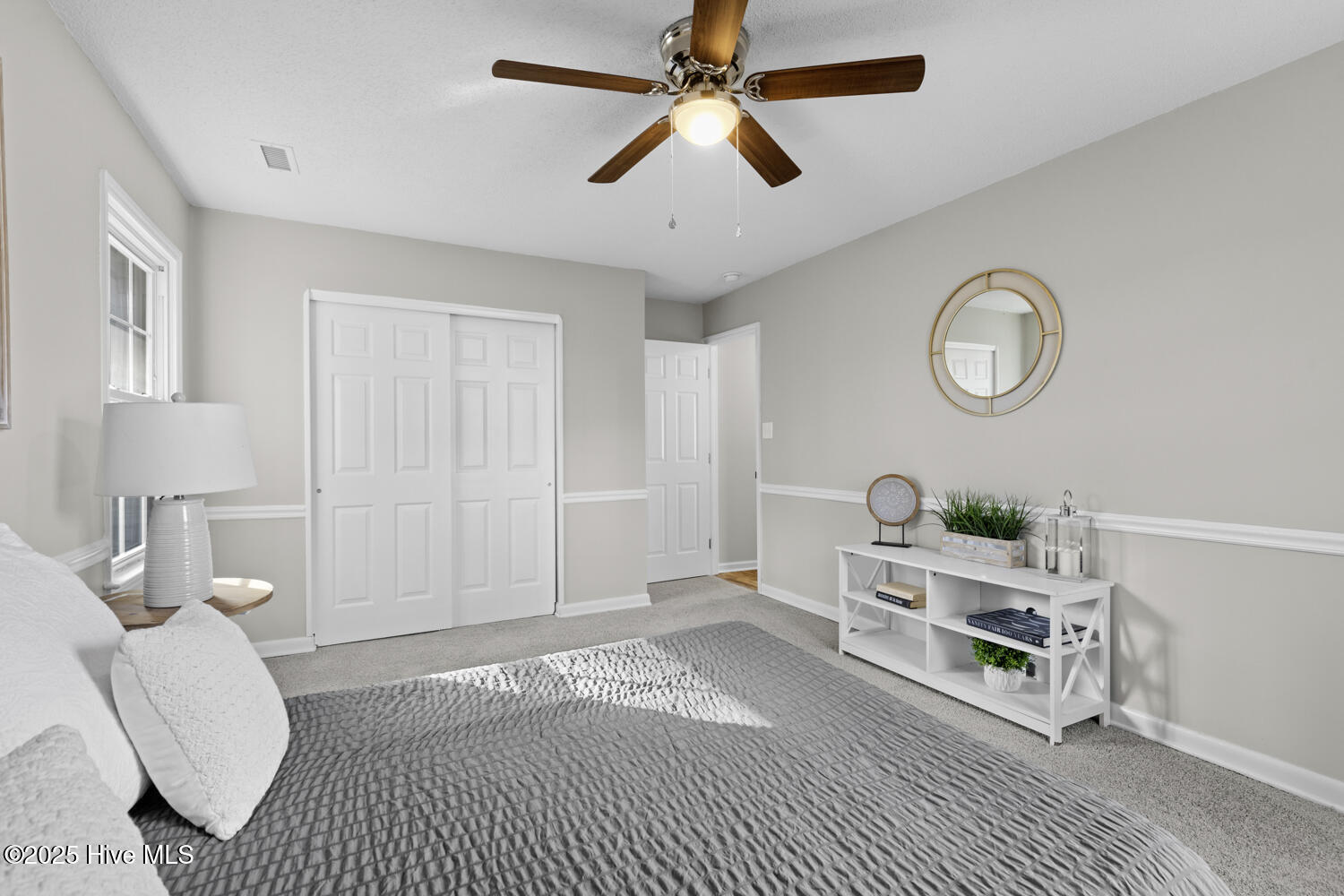 100544995 | Photo 30