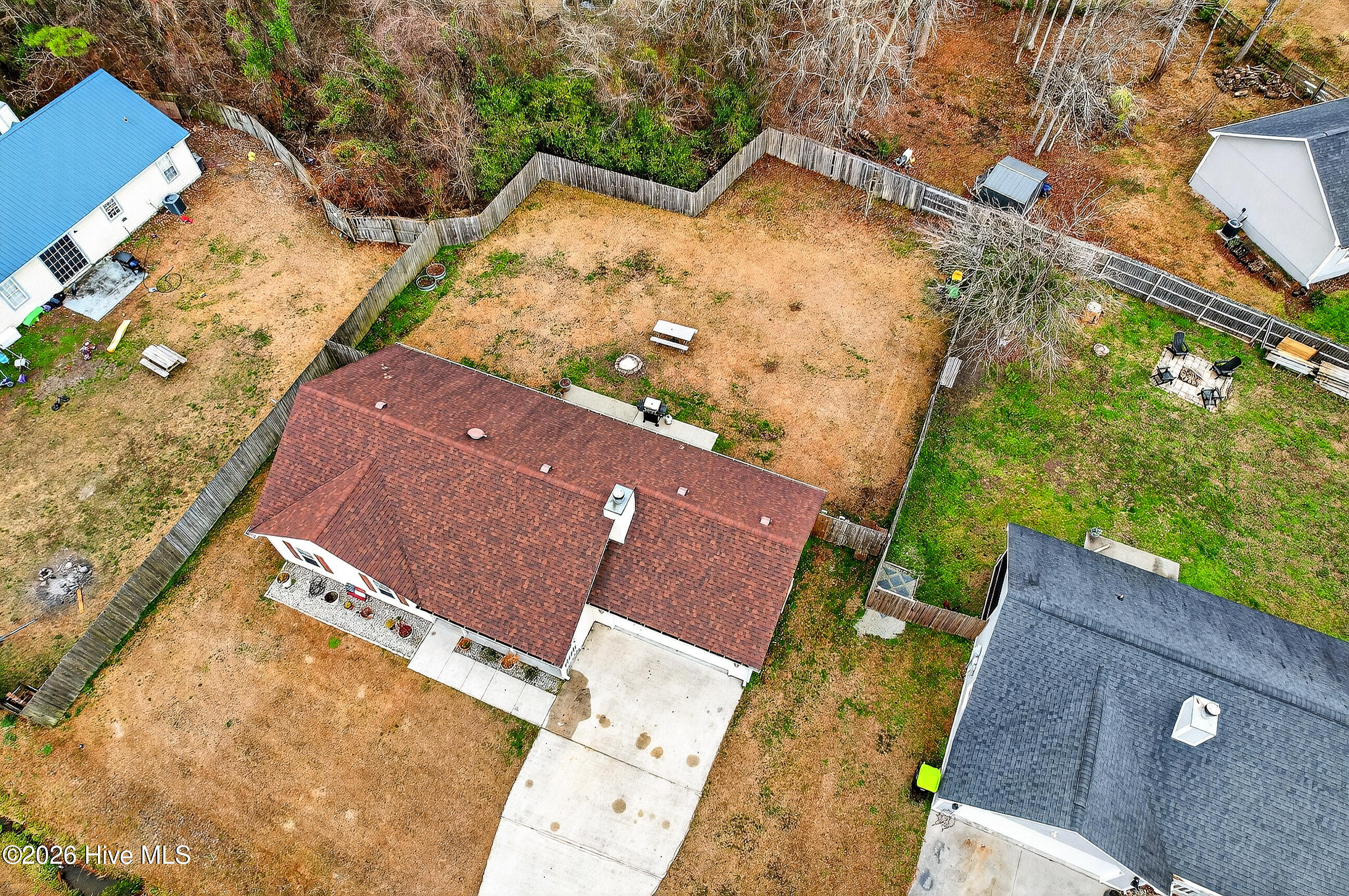 100548715 | Photo 31