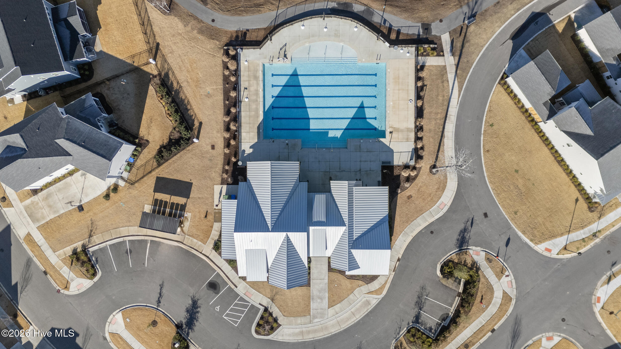 100551783 | Photo 38