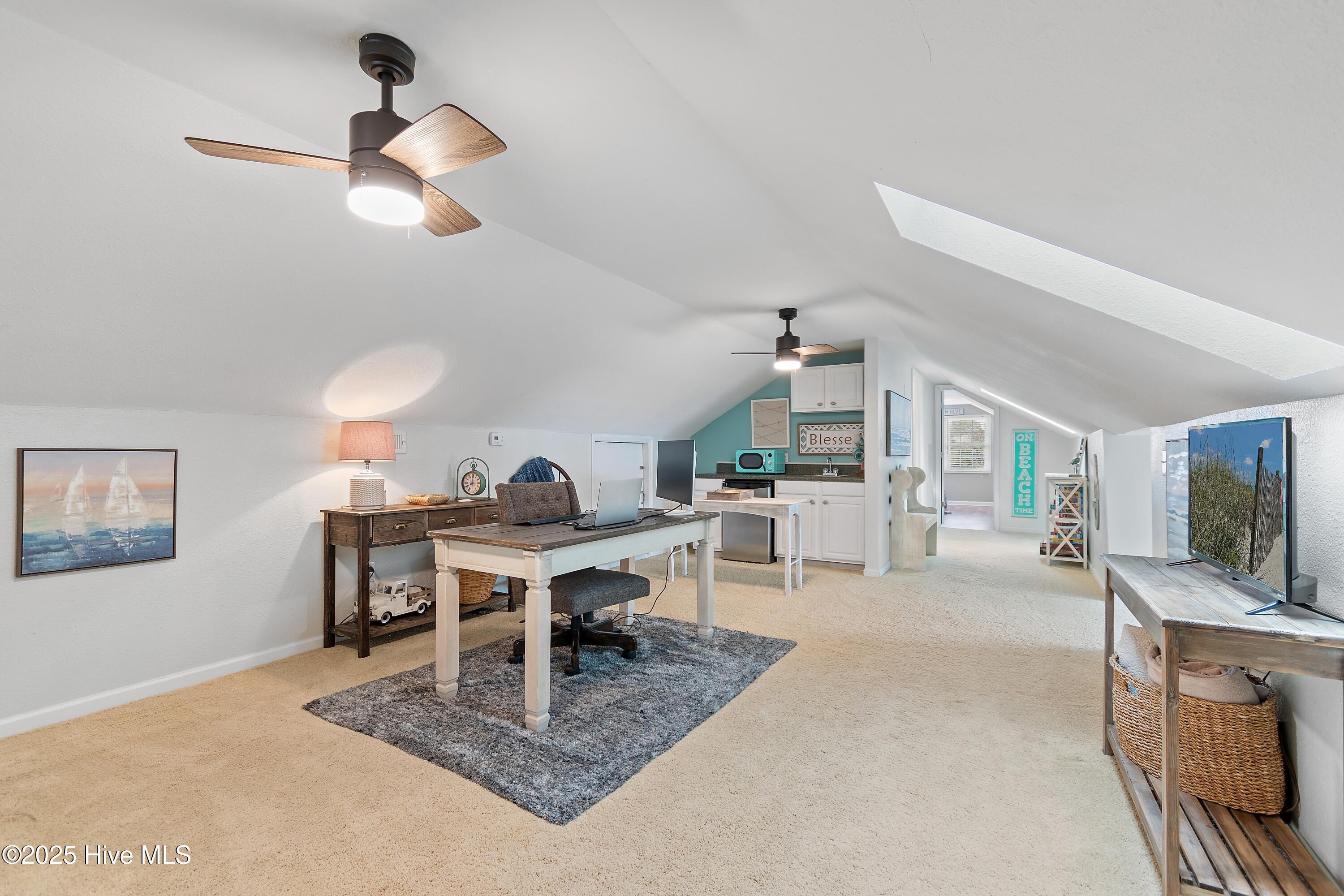 100544139 | Photo 42