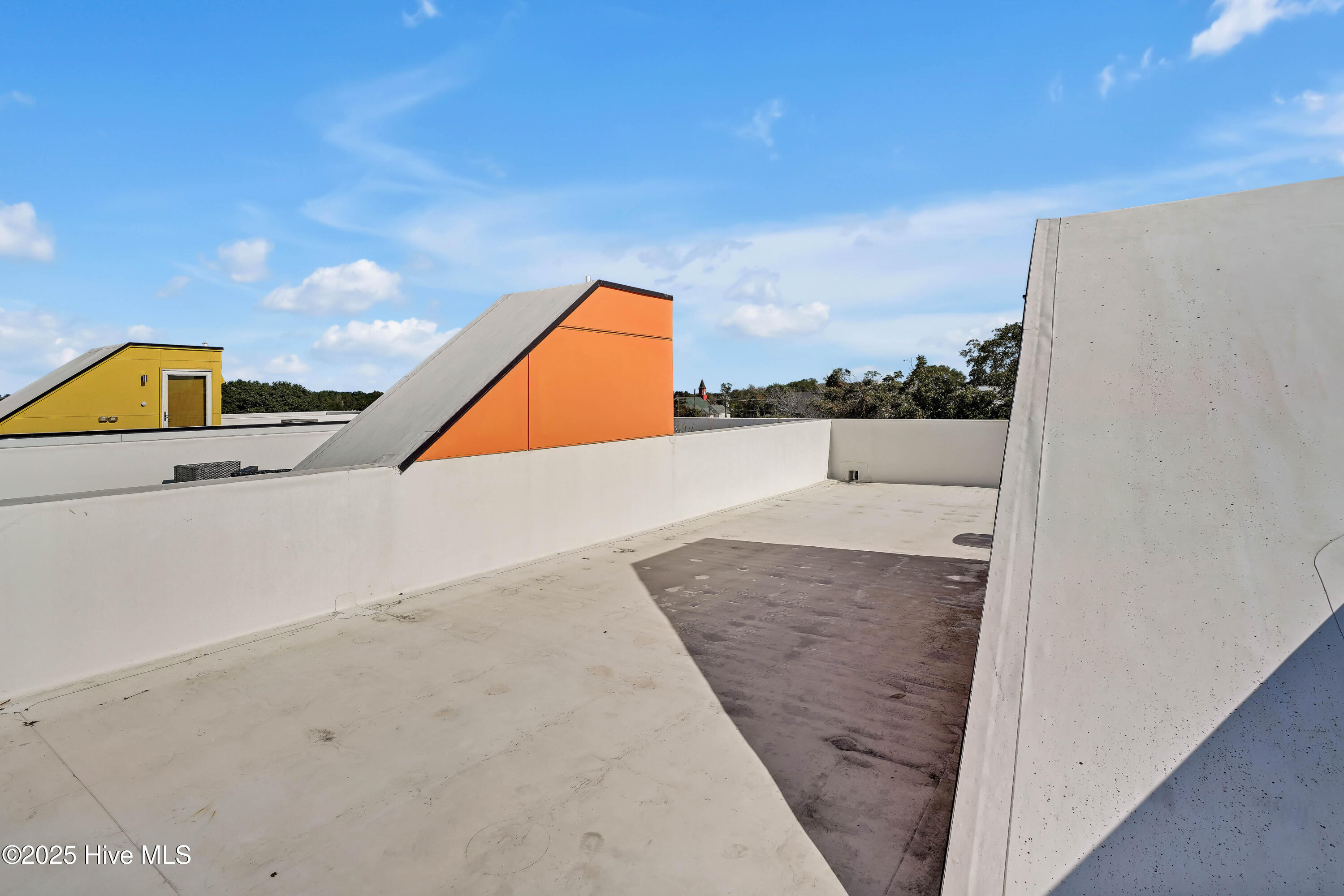 100546123 | Photo 20