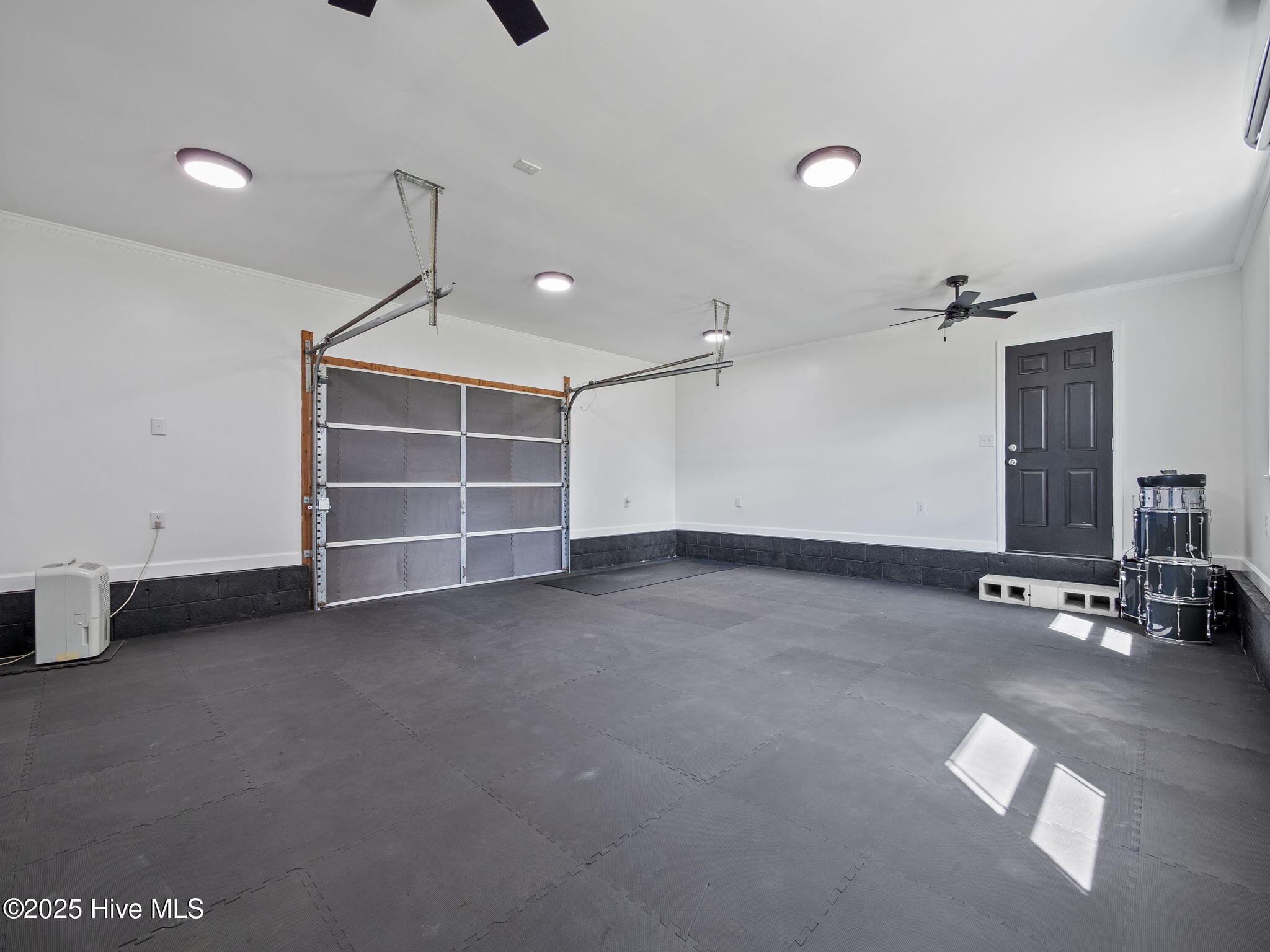 100530751 | Photo 28