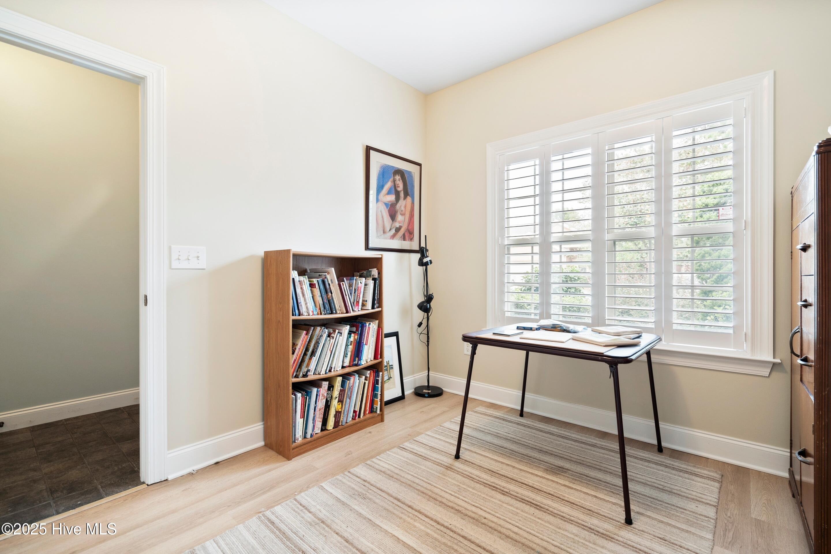 100534079 | Photo 17