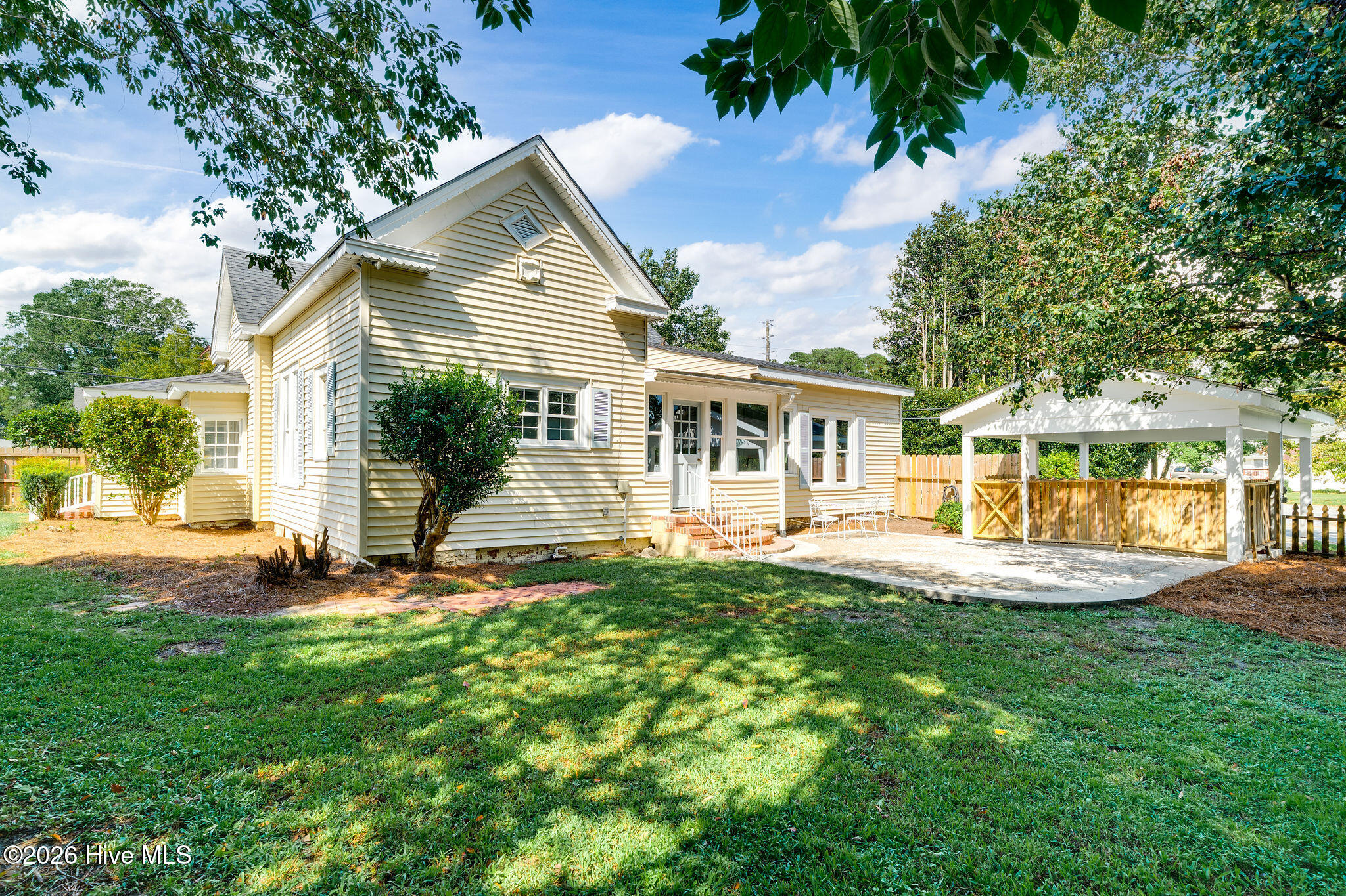 130 E Main Street, Rose Hill, NC 28458 – photo 9