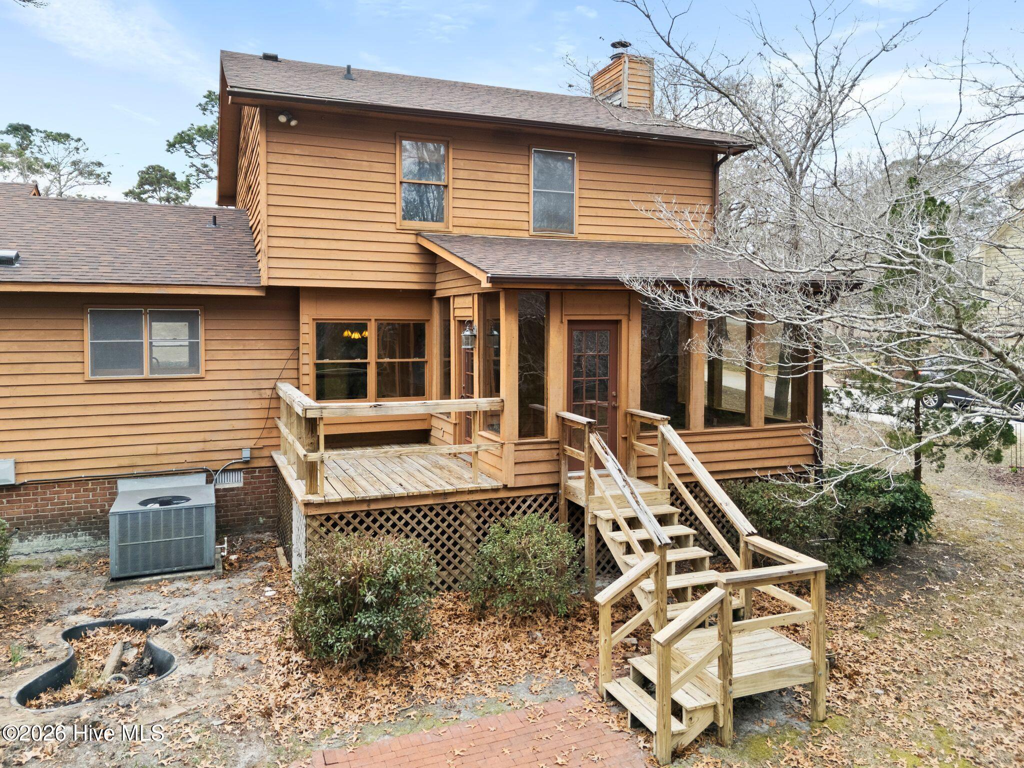 100555910 | Photo 46