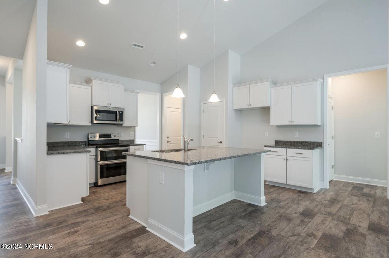 100421670 | Photo 17