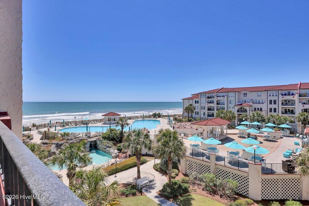 100569395 | Photo 28