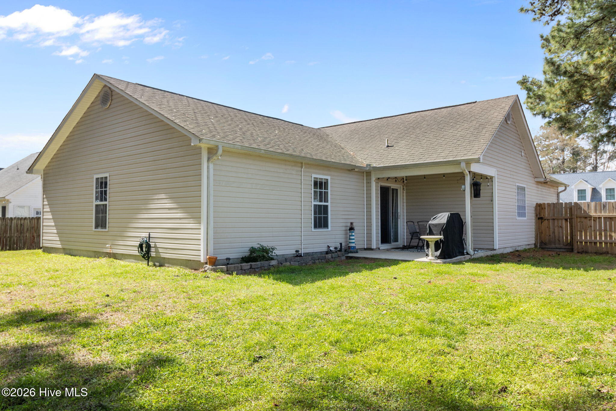 100561998 | Photo 33