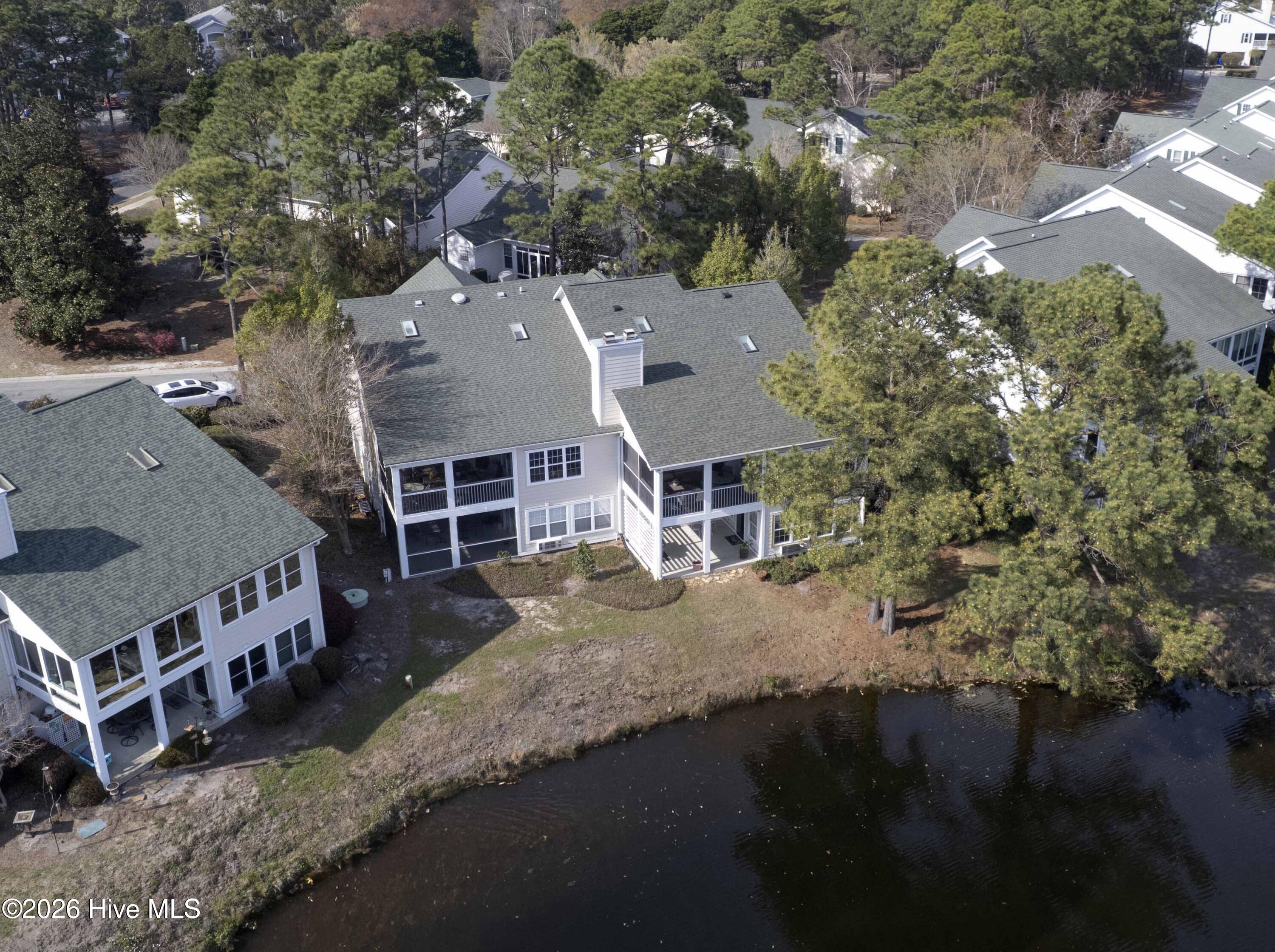 100563041 | Photo 62