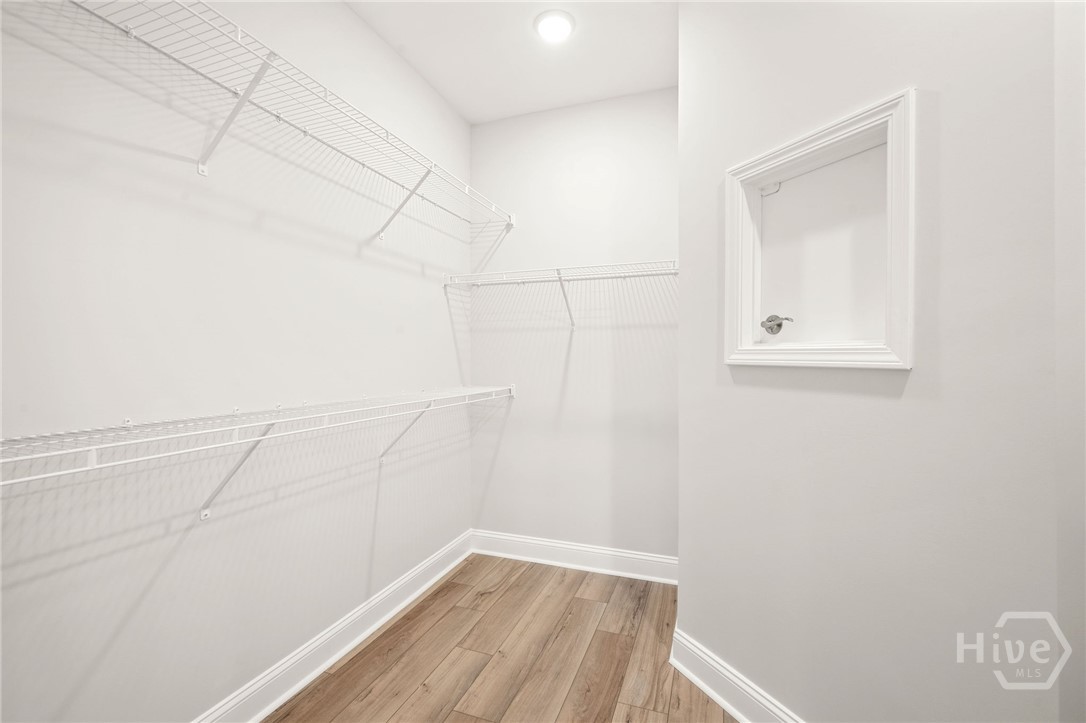 Pictures, photographs, colors, features, and sizes are for illustration purposes only and will vary from the homes as built.
