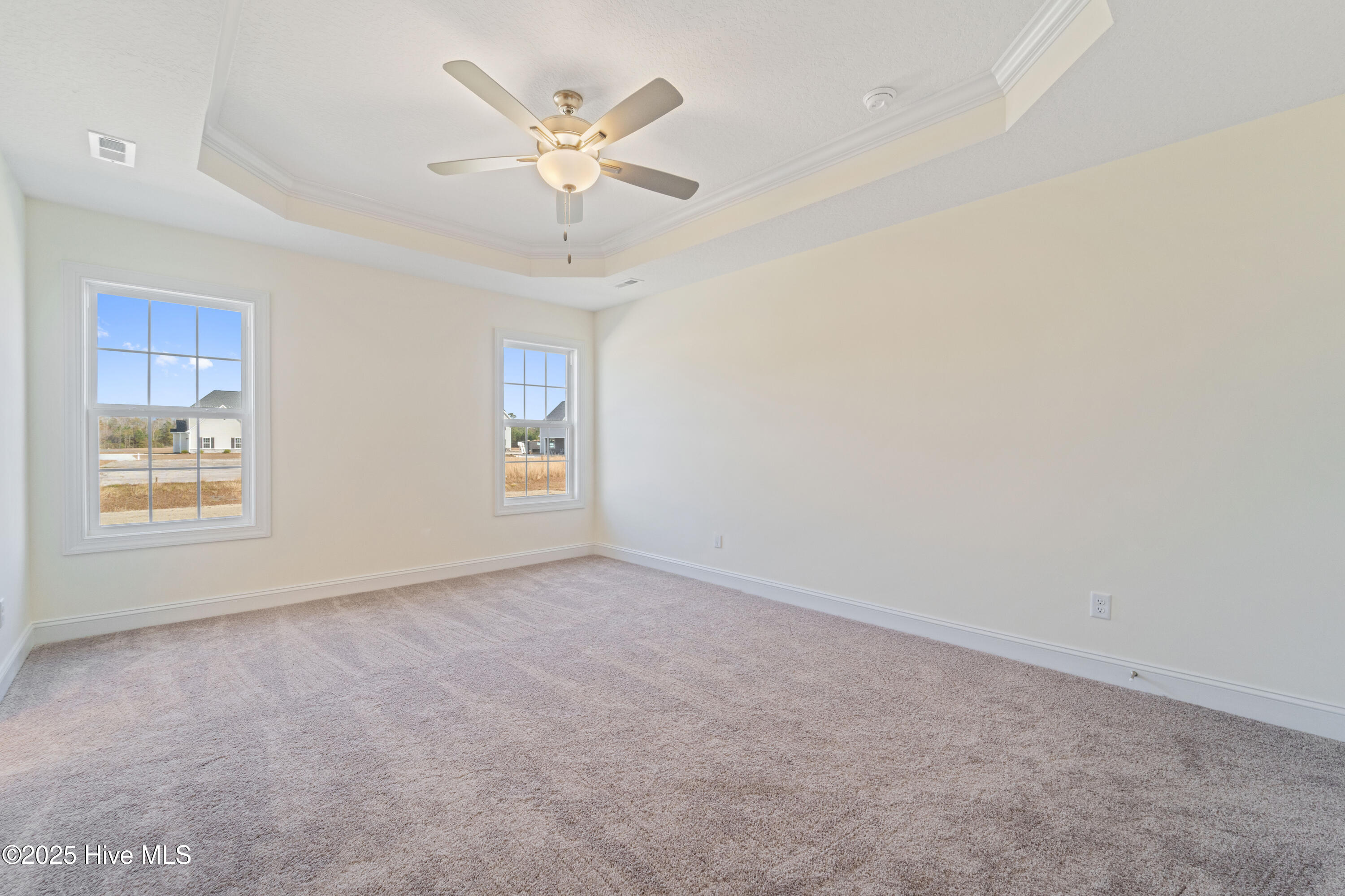 100519944 | Photo 17