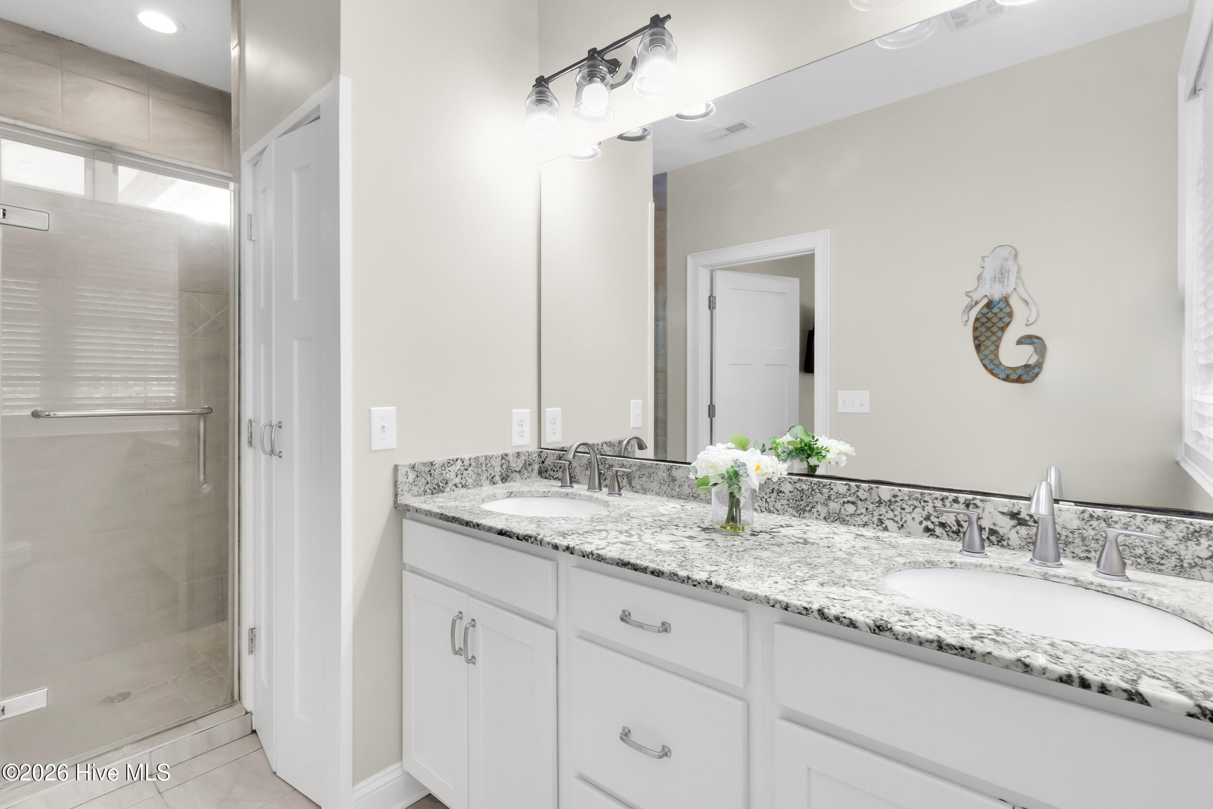 61 Spinnaker Point Road N, Oriental, NC, 28571