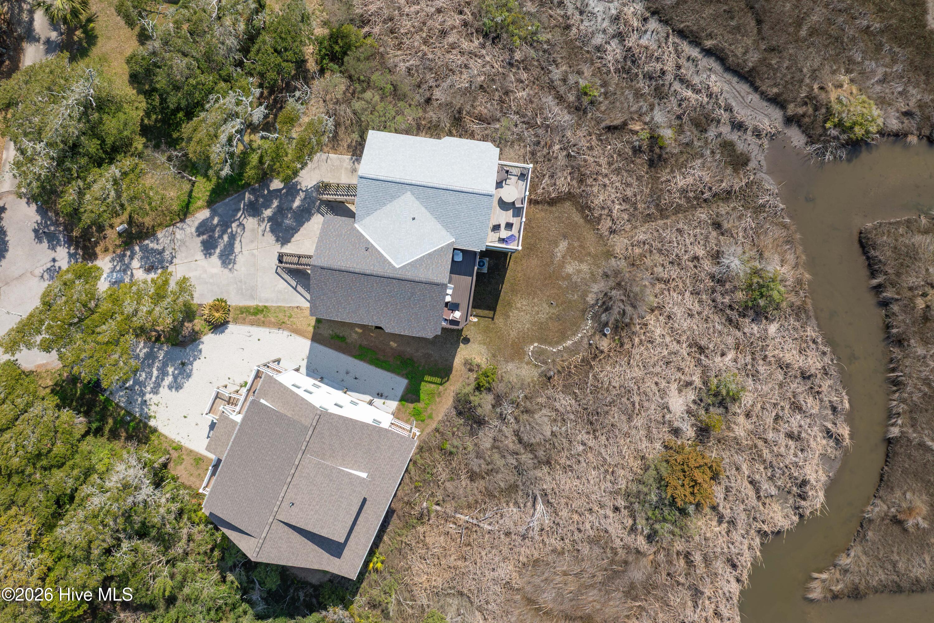 100559939 | Photo 33