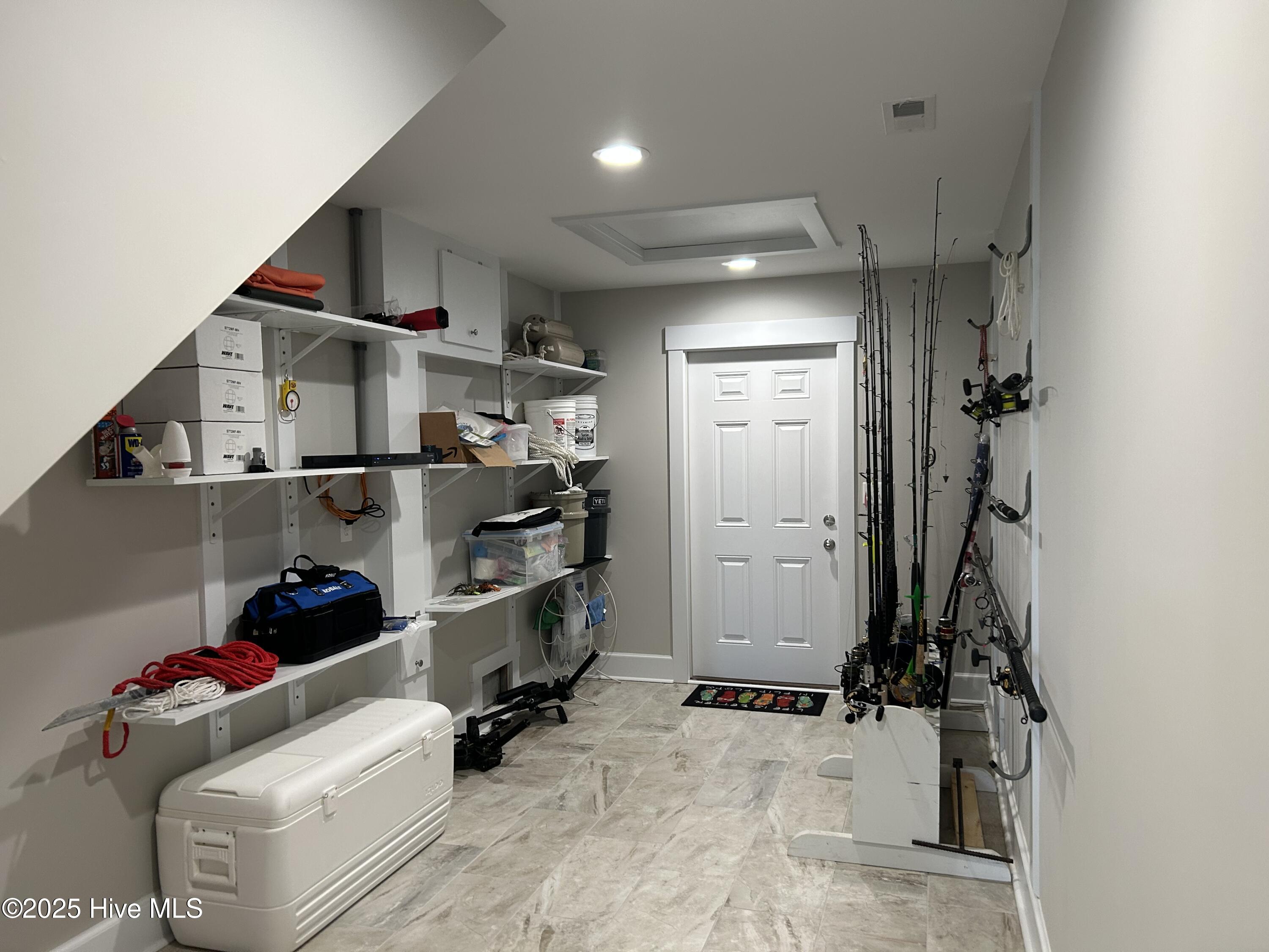 100496058 | Photo 10