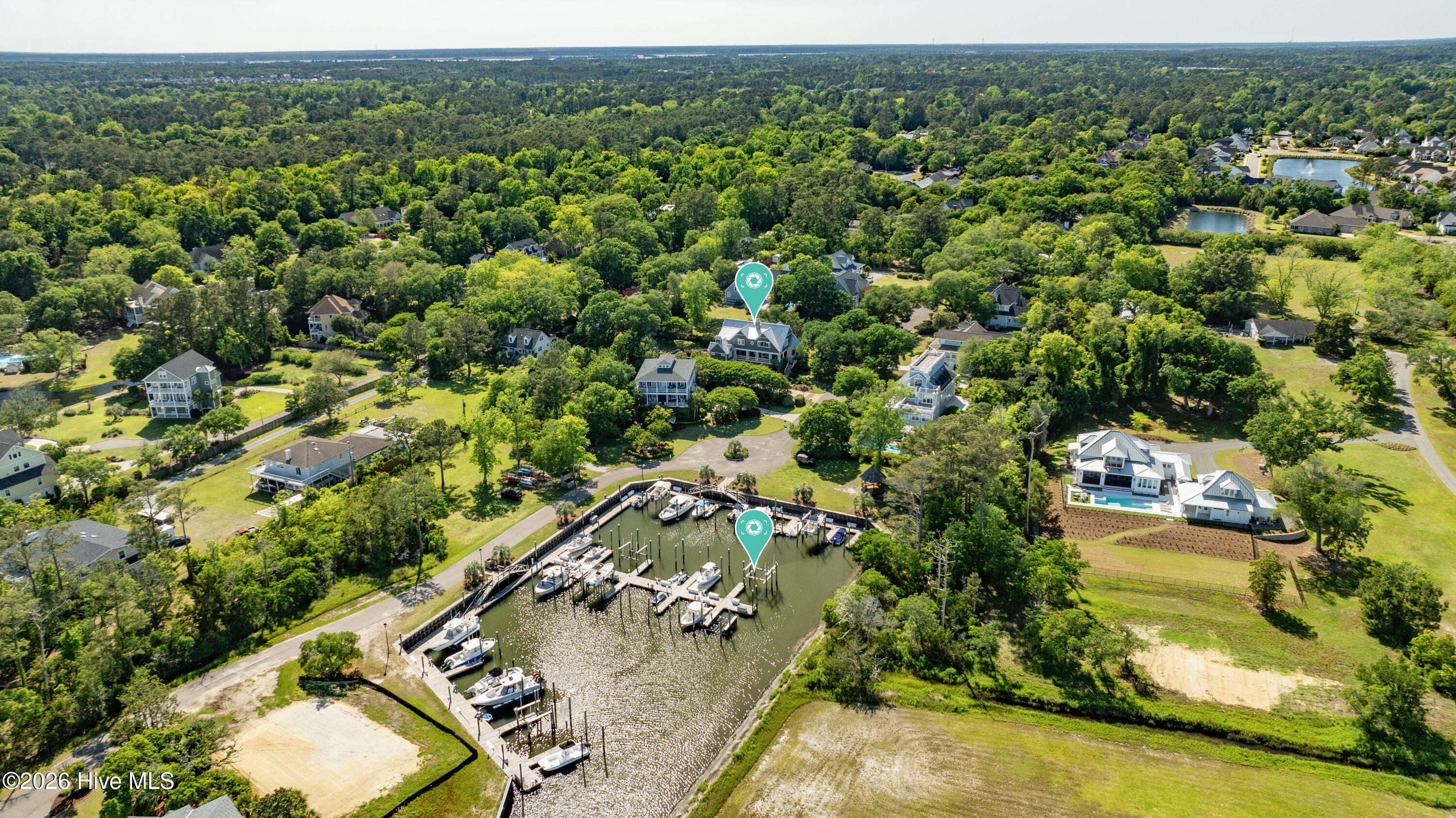 100552686 | Photo 71