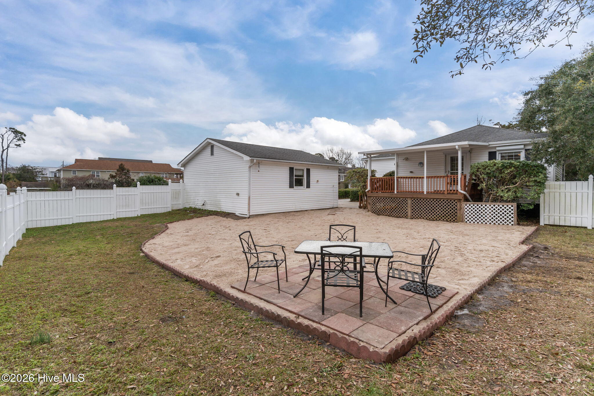 100549517 | Photo 33