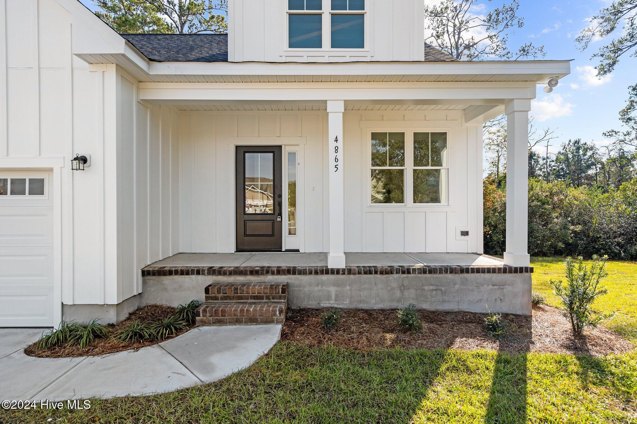 100435133 | Photo 43