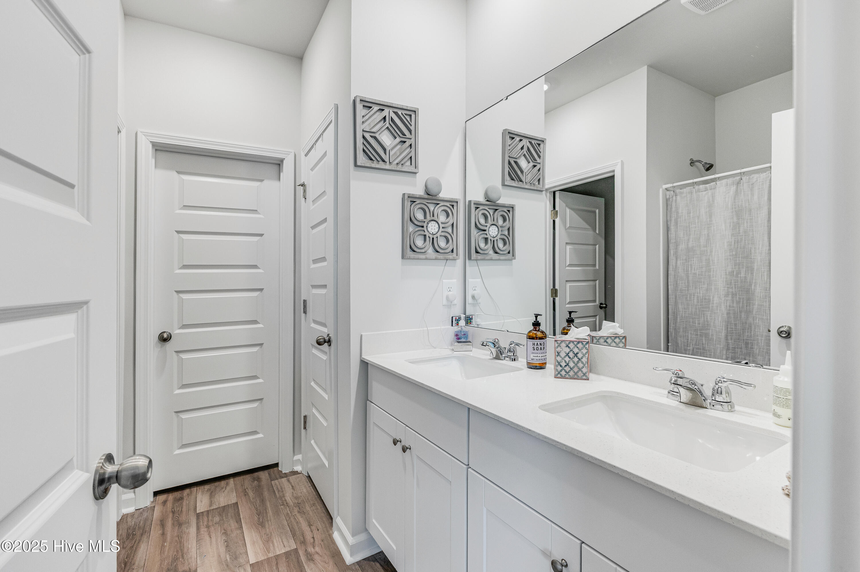 100552248 | Photo 17