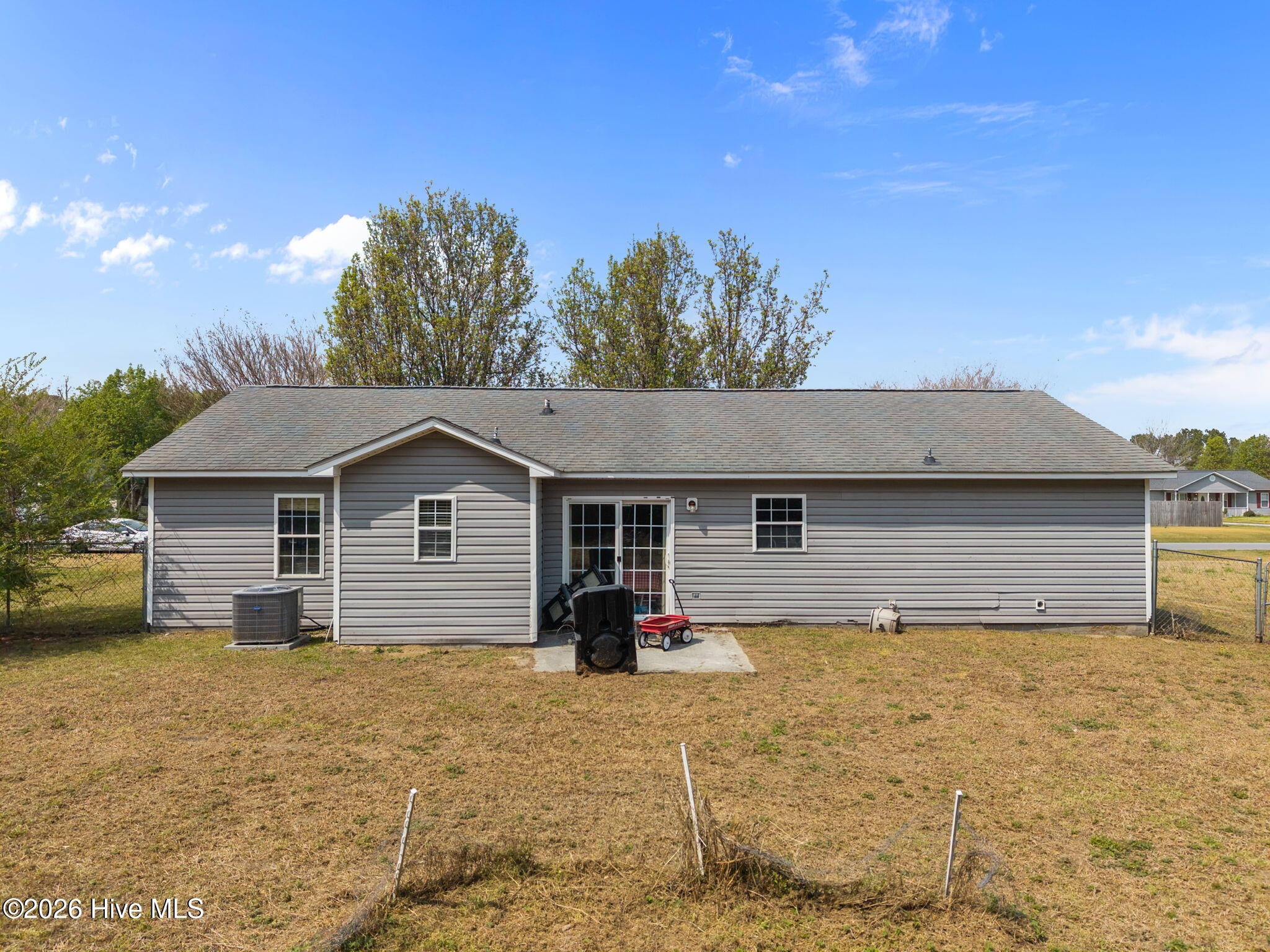 100562262 | Photo 27