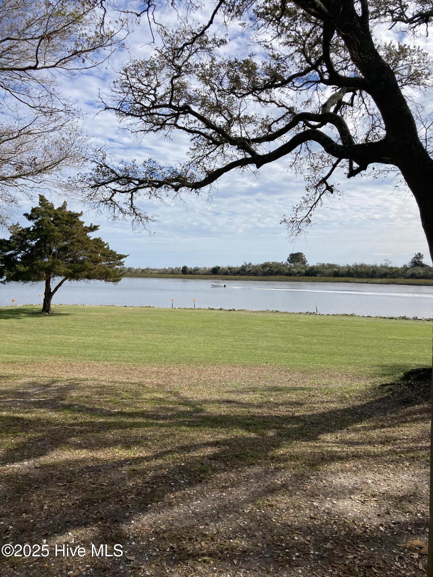 100546057 | Photo 33