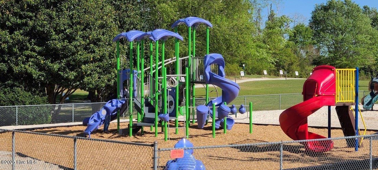 100546634 | Photo 30