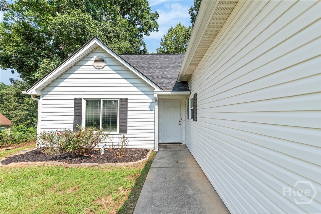 2nd image of 185 Jimmy Reynolds Dr, Jefferson, GA 30549 | MLS# CL361707