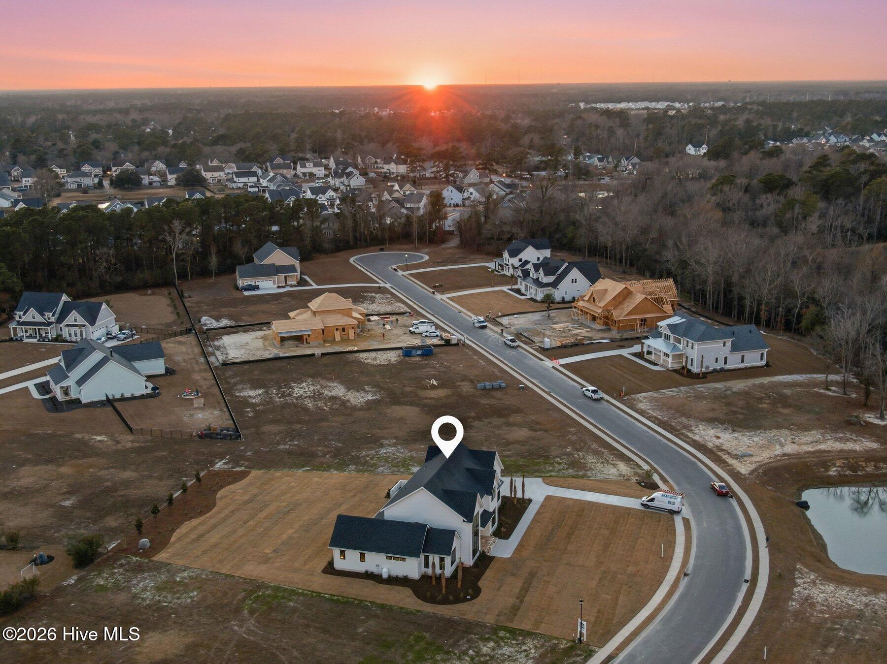 100529848 | Photo 74