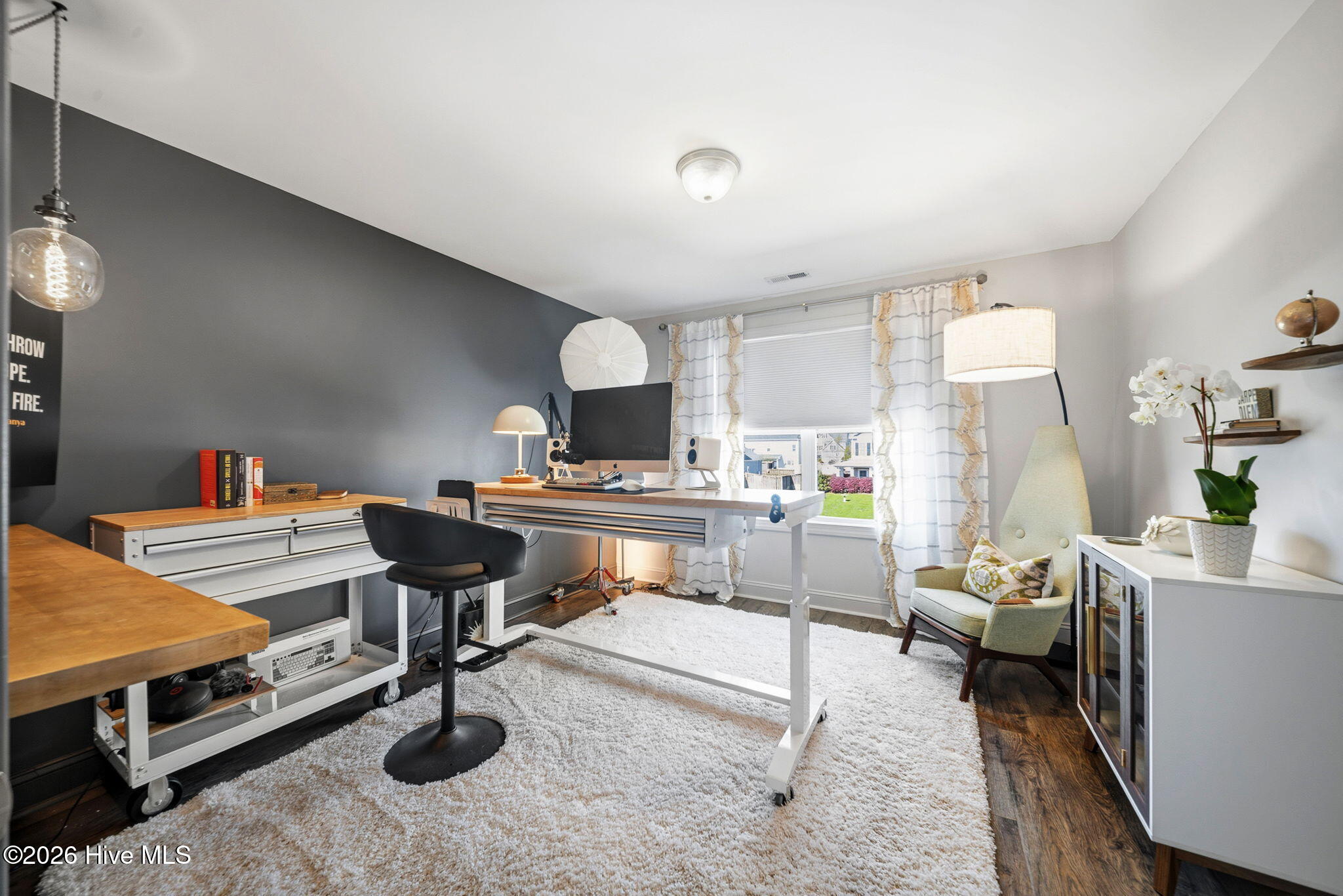 100565702 | Photo 28