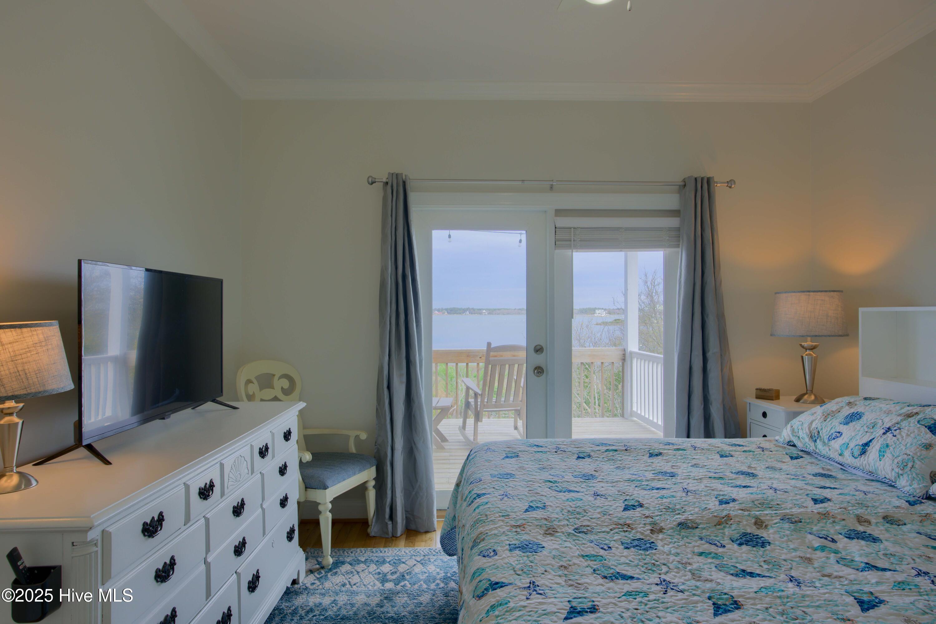 100520449 | Photo 35