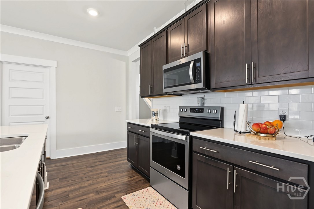Kitchen ample cabinetry