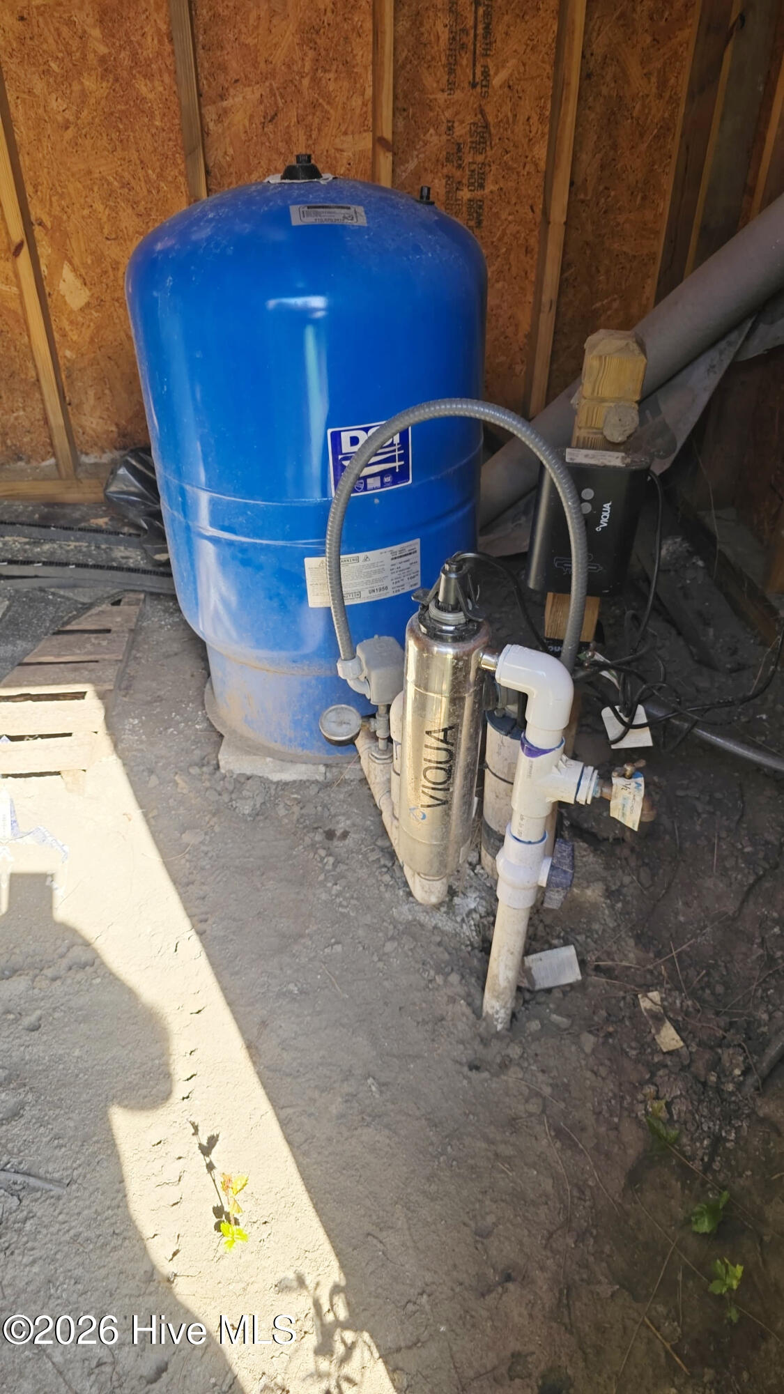 100567218 | Photo 25