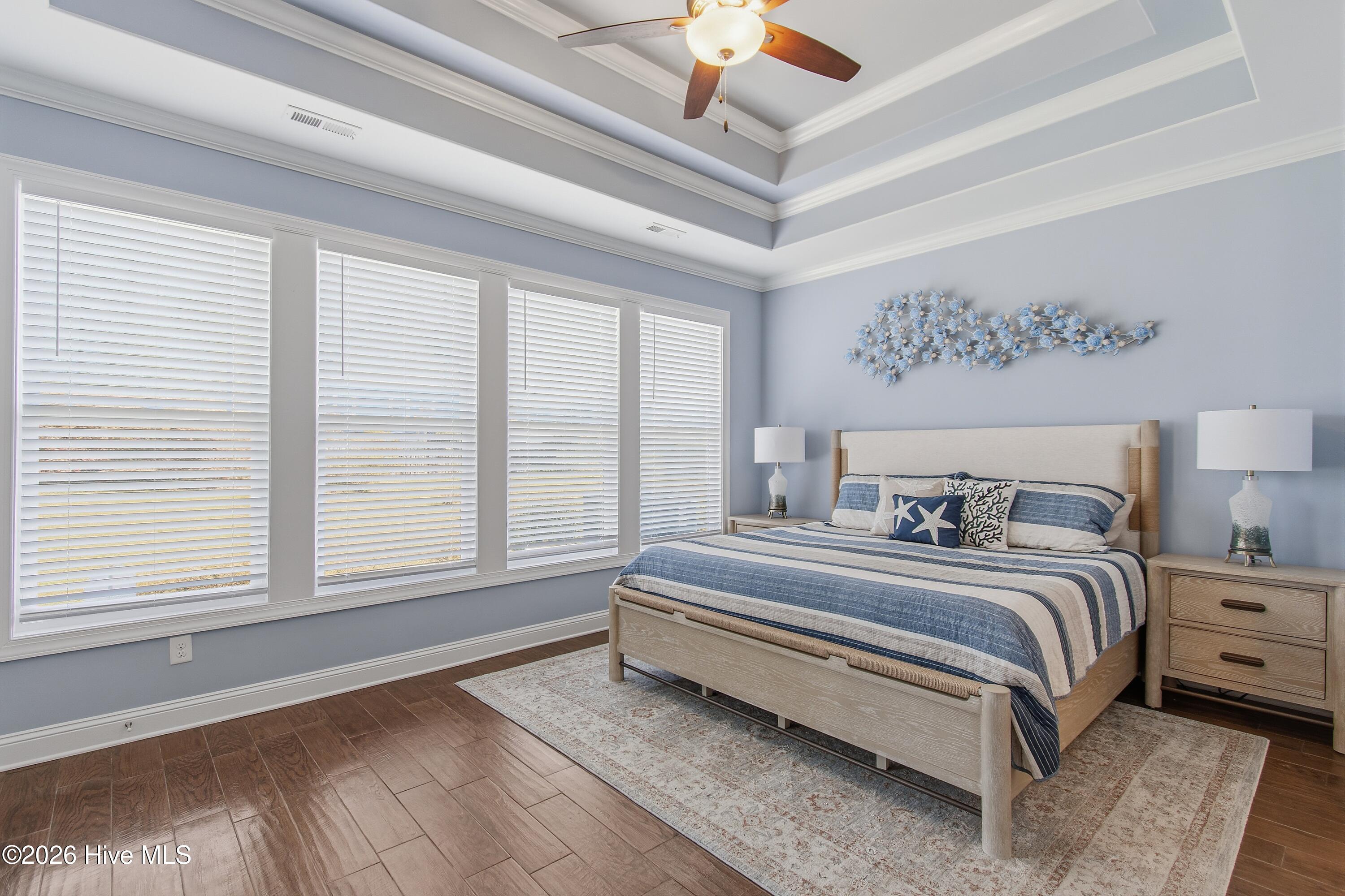 100563777 | Photo 19