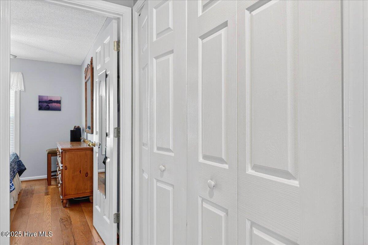 100515123 | Photo 41