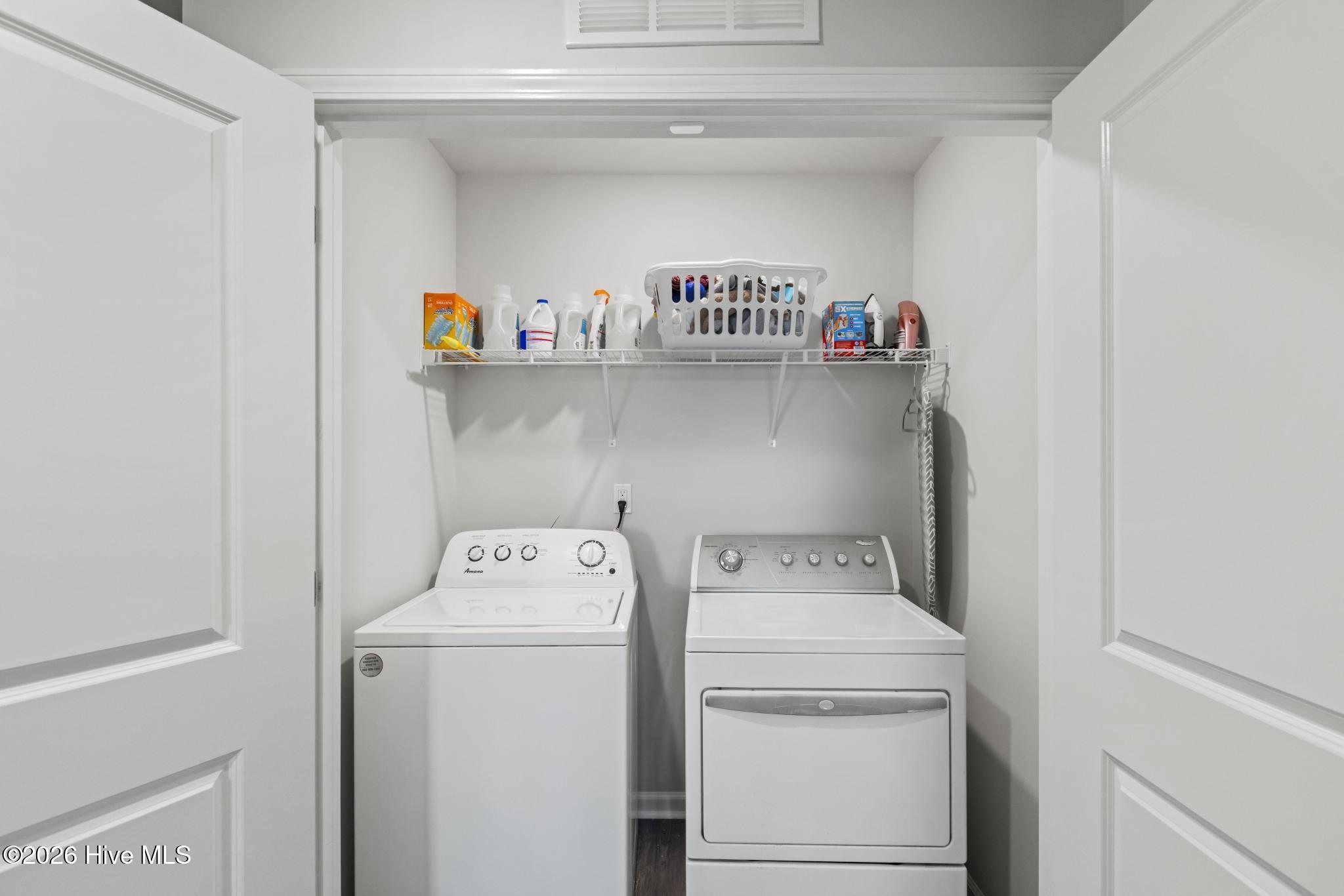 100554269 | Photo 18