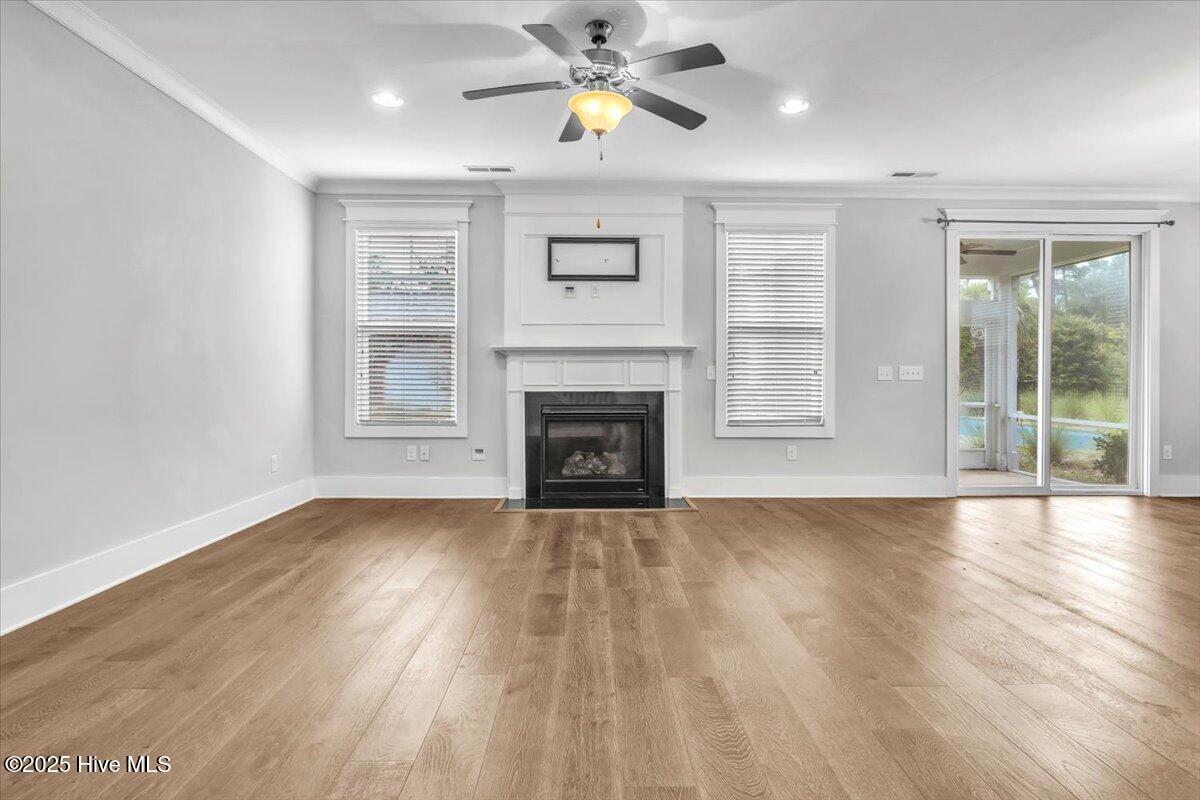 100523445 | Photo 22