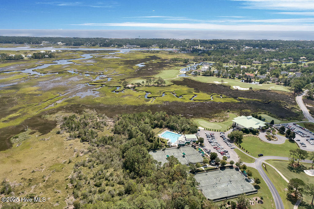 100554585 | Photo 99